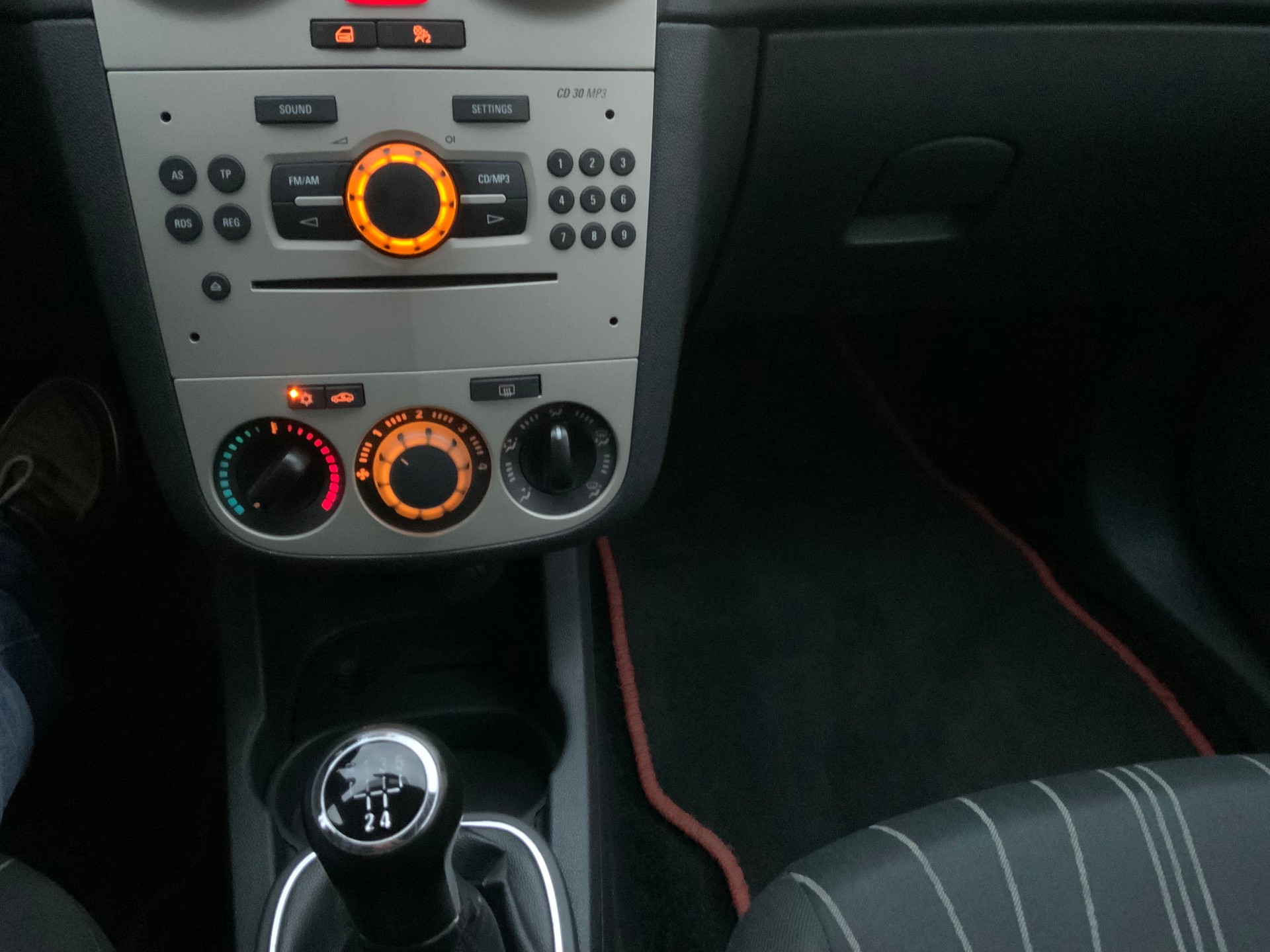 OPEL Corsa 1.4 TP Sport-image-9