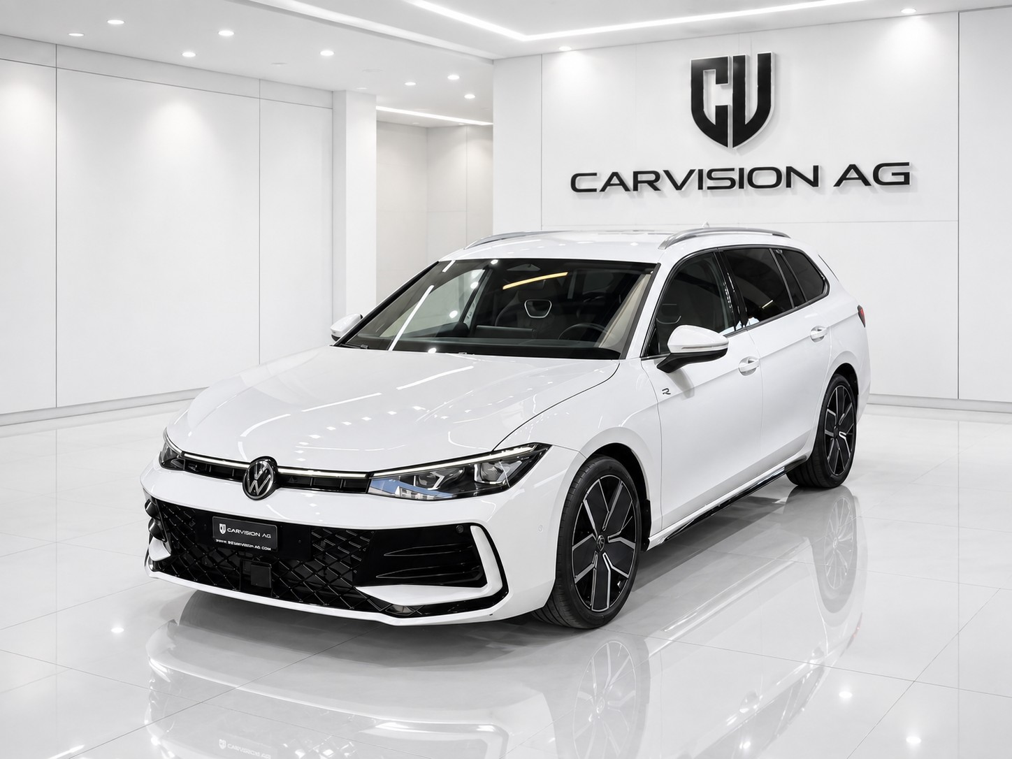 VW Passat Variant 2.0 TDI evo R-Line DSG * Head-Up Display * Massagesitz *-image-0