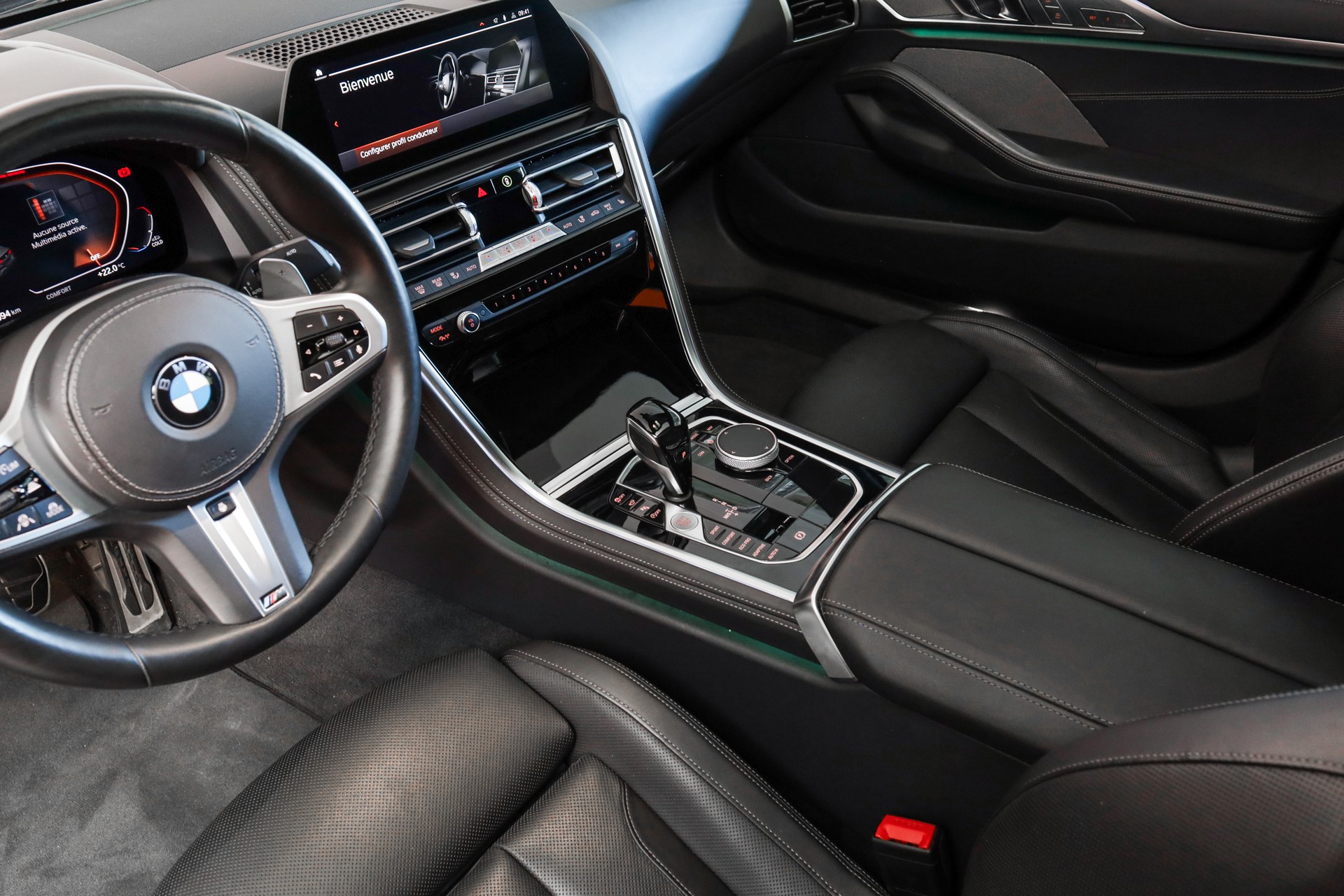 BMW 840d xDrive M Sport GranCoupé Laserlight / Toit panoramique / Jantes M 20"-image-10