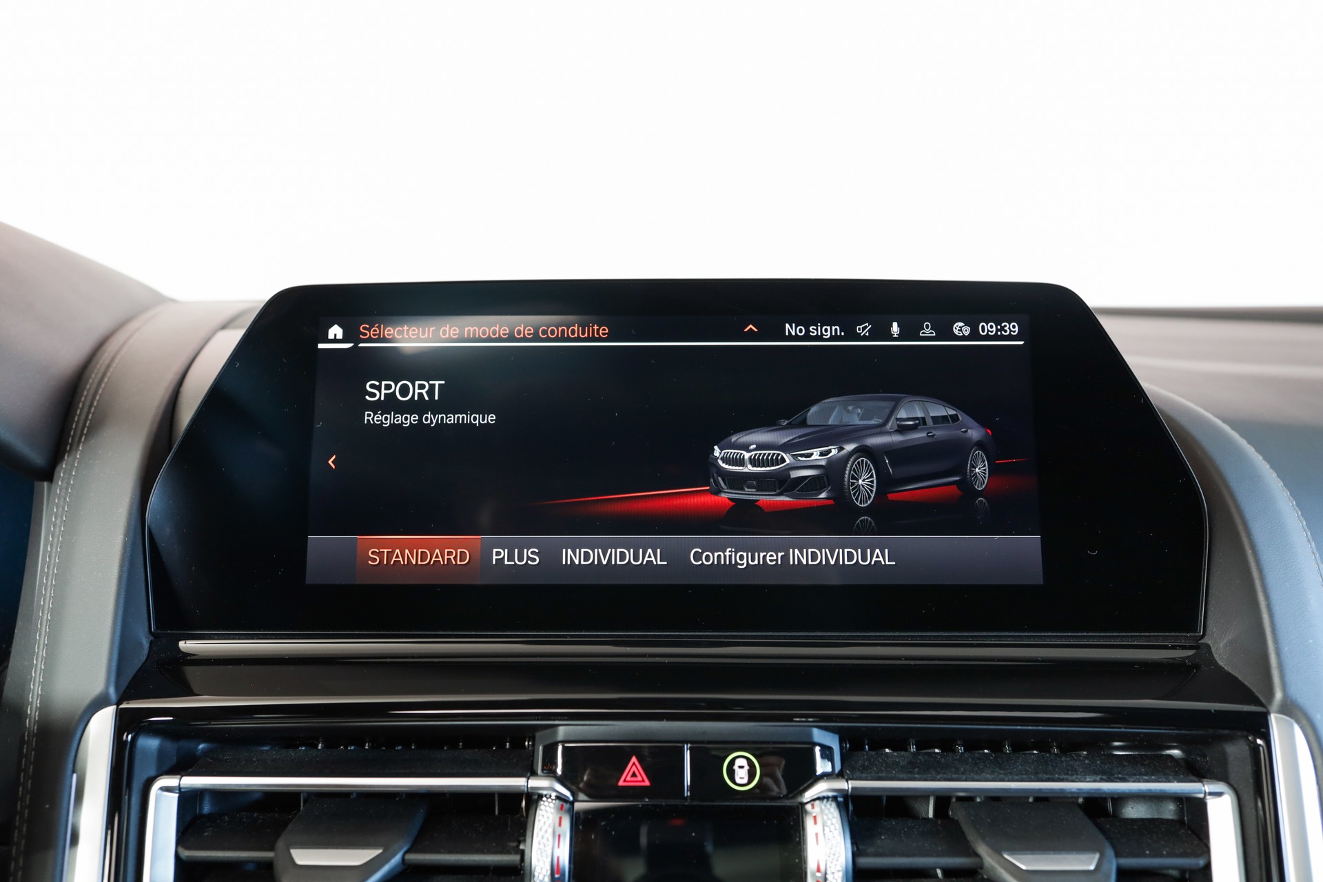 BMW 840d xDrive M Sport GranCoupé Laserlight / Toit panoramique / Jantes M 20"-image-18