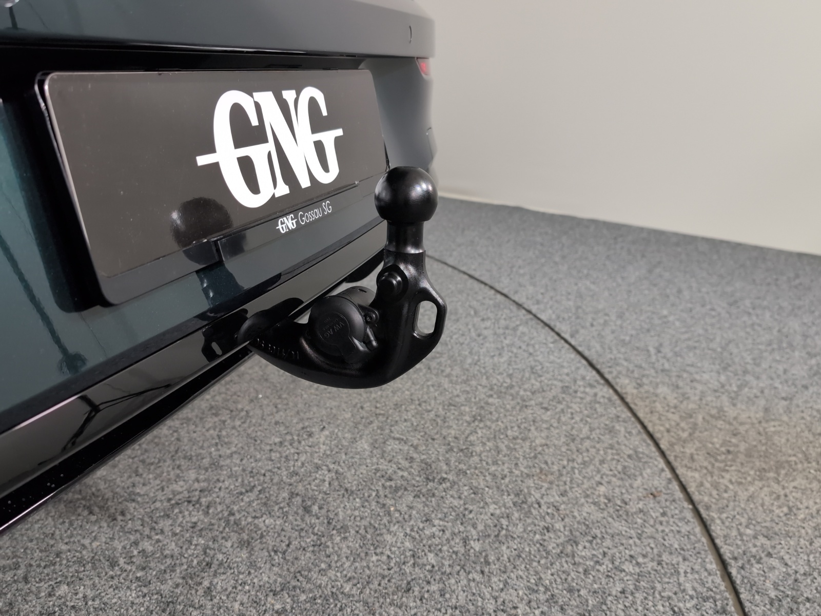 VW Golf 2.0 TSI R-Line DSG 4 Motion-image-17