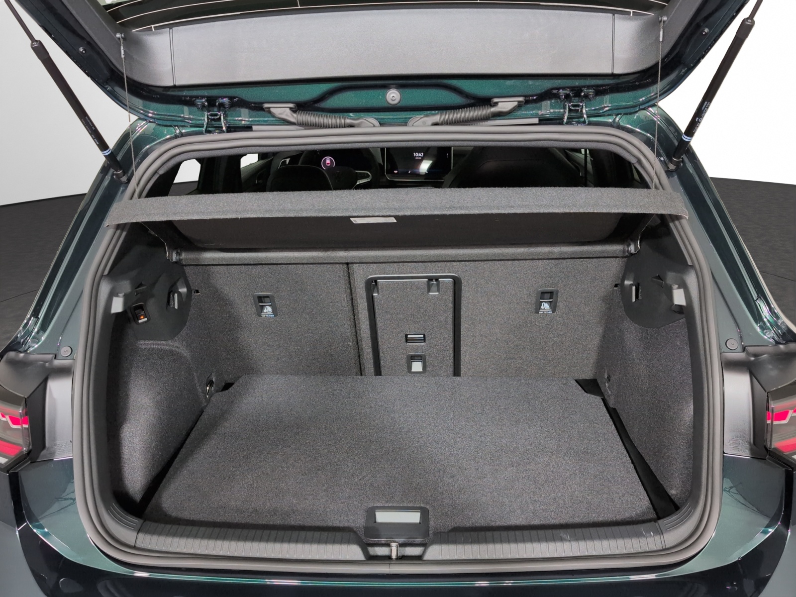 VW Golf 2.0 TSI R-Line DSG 4 Motion-image-16
