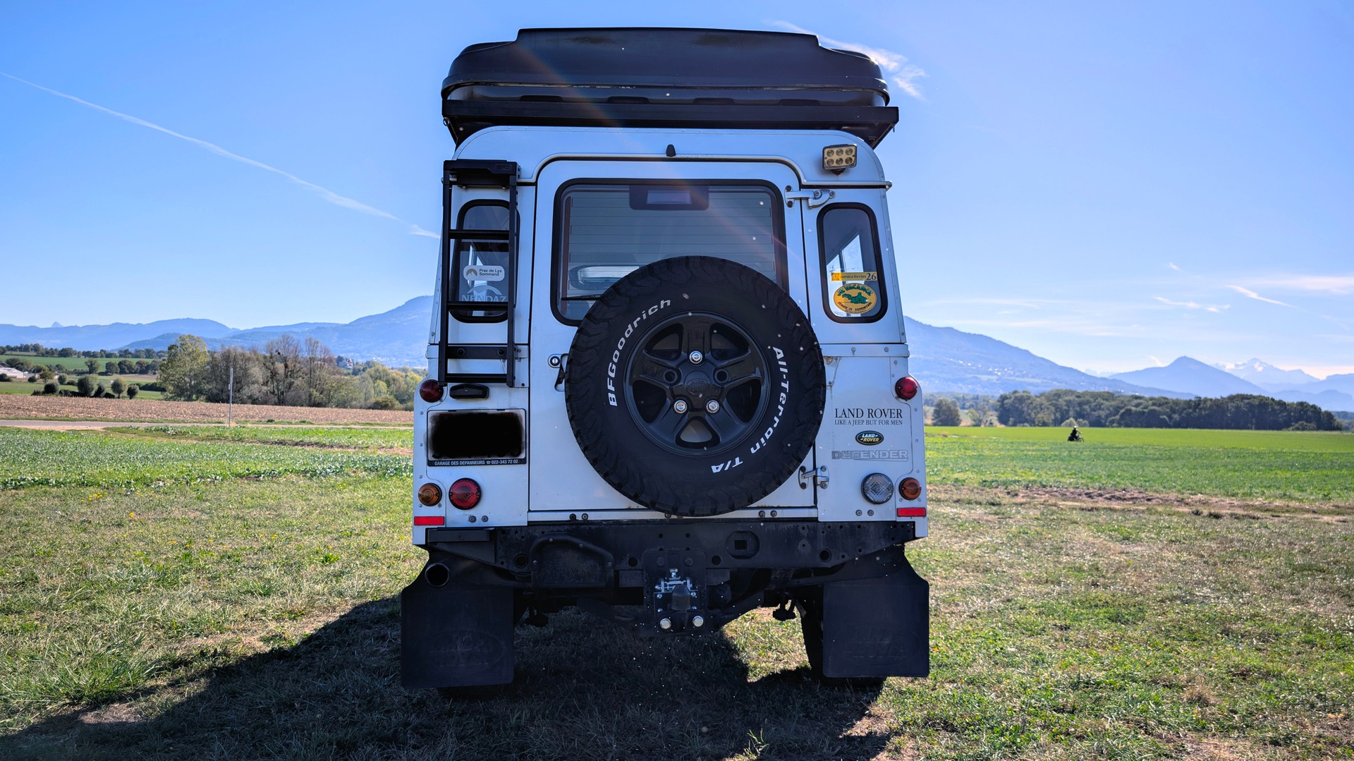 LAND ROVER Defender 110 2.4 Td4 SW-image-2