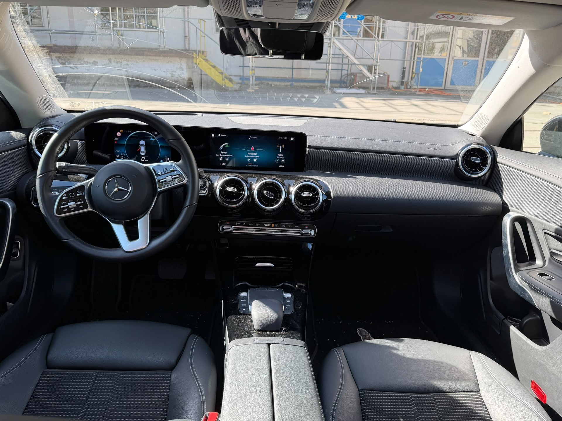 MERCEDES-BENZ CLA 200 Progressive 7G-DCT-image-8