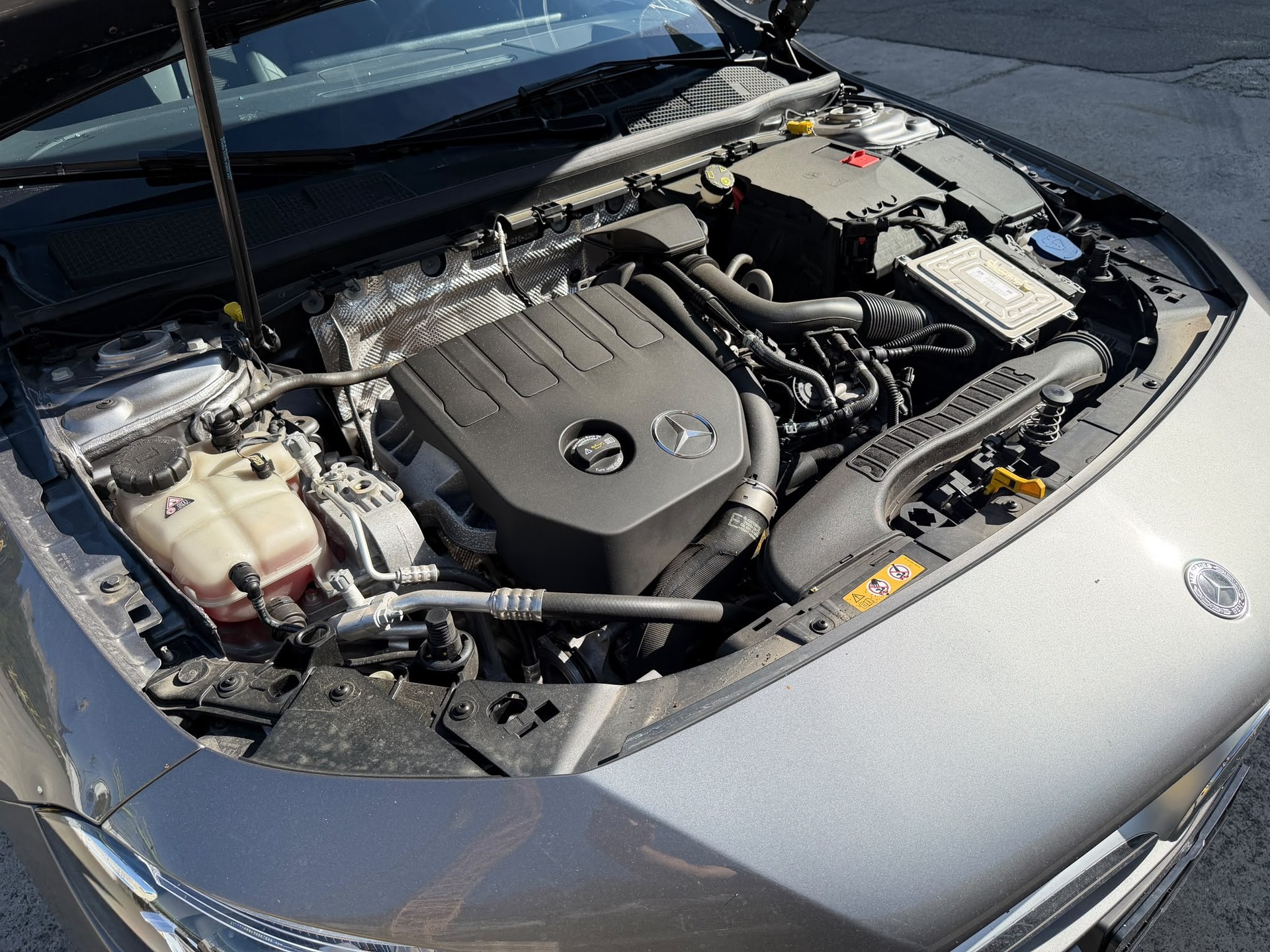MERCEDES-BENZ CLA 200 Progressive 7G-DCT-image-6
