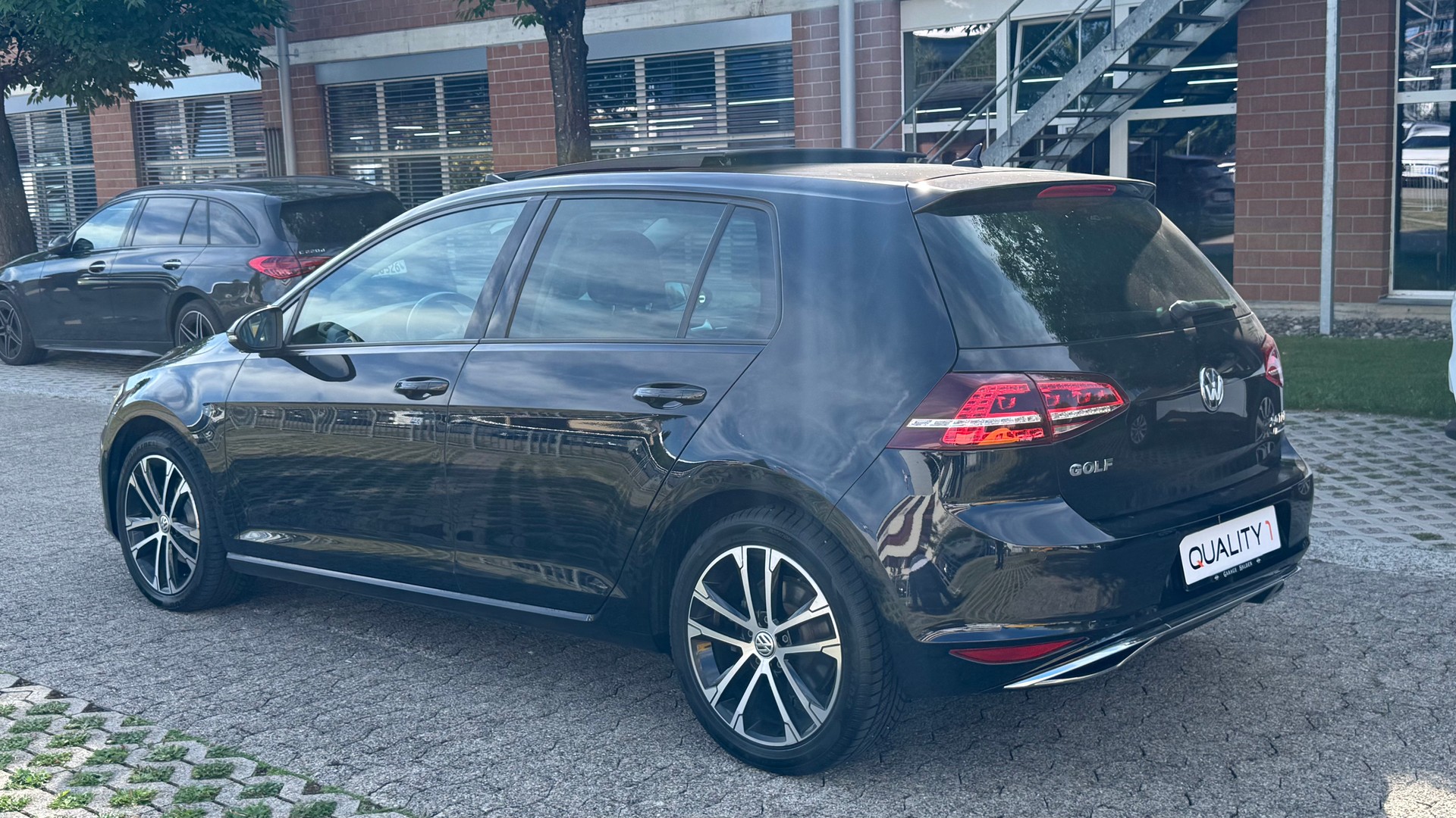 VW Golf 2.0 TDI Edition 40 DSG-image-4