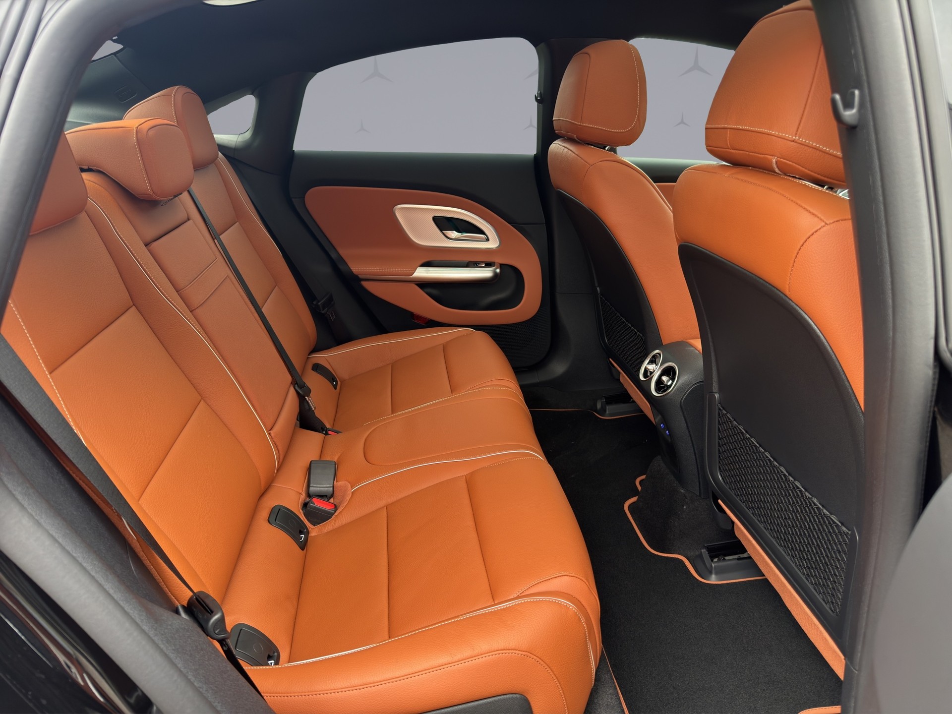 MERCEDES-BENZ CLA-Klasse C174 CLA 350 Progressive 4matic-image-16