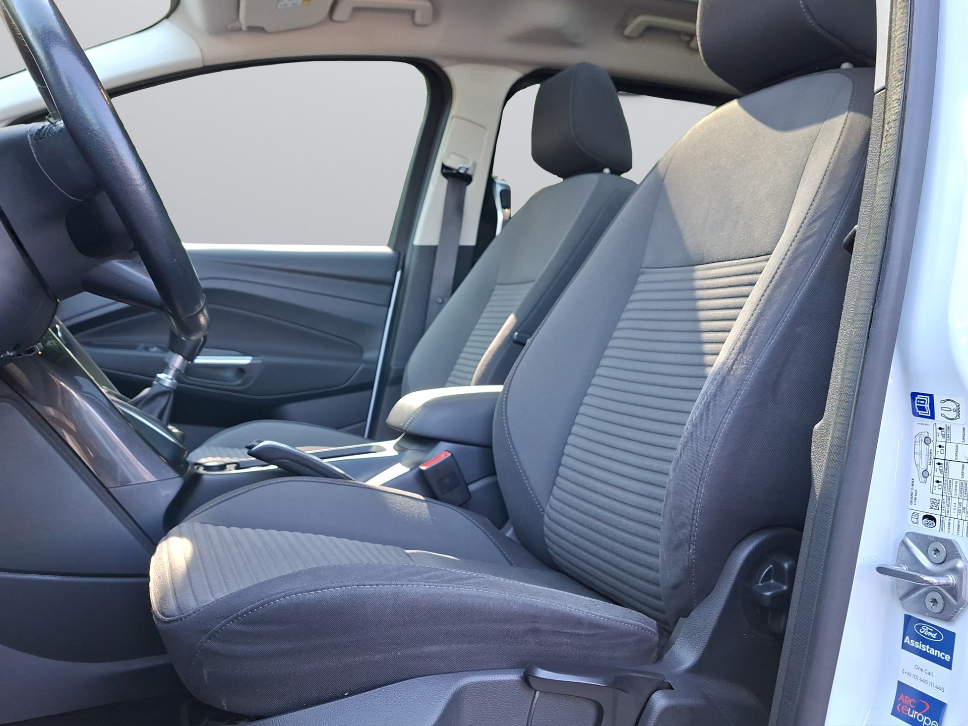 FORD GrC-Max 1.5 SCTi Titanium-image-8