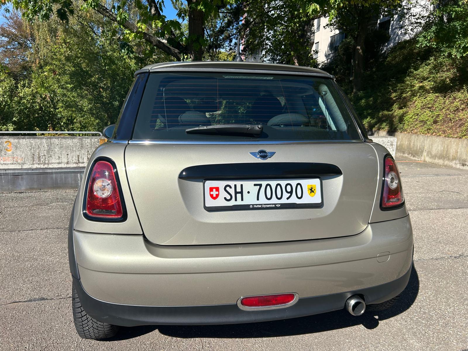 MINI 1.4i One-image-1