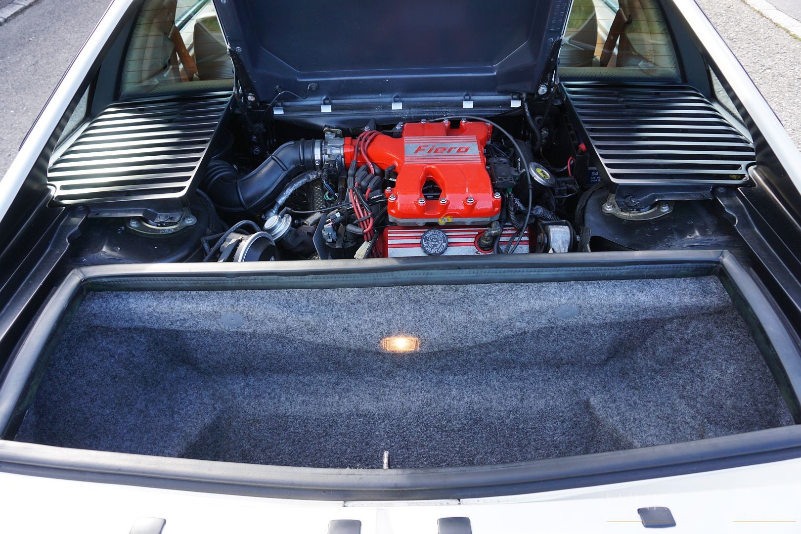 PONTIAC Fiero GT-image-27