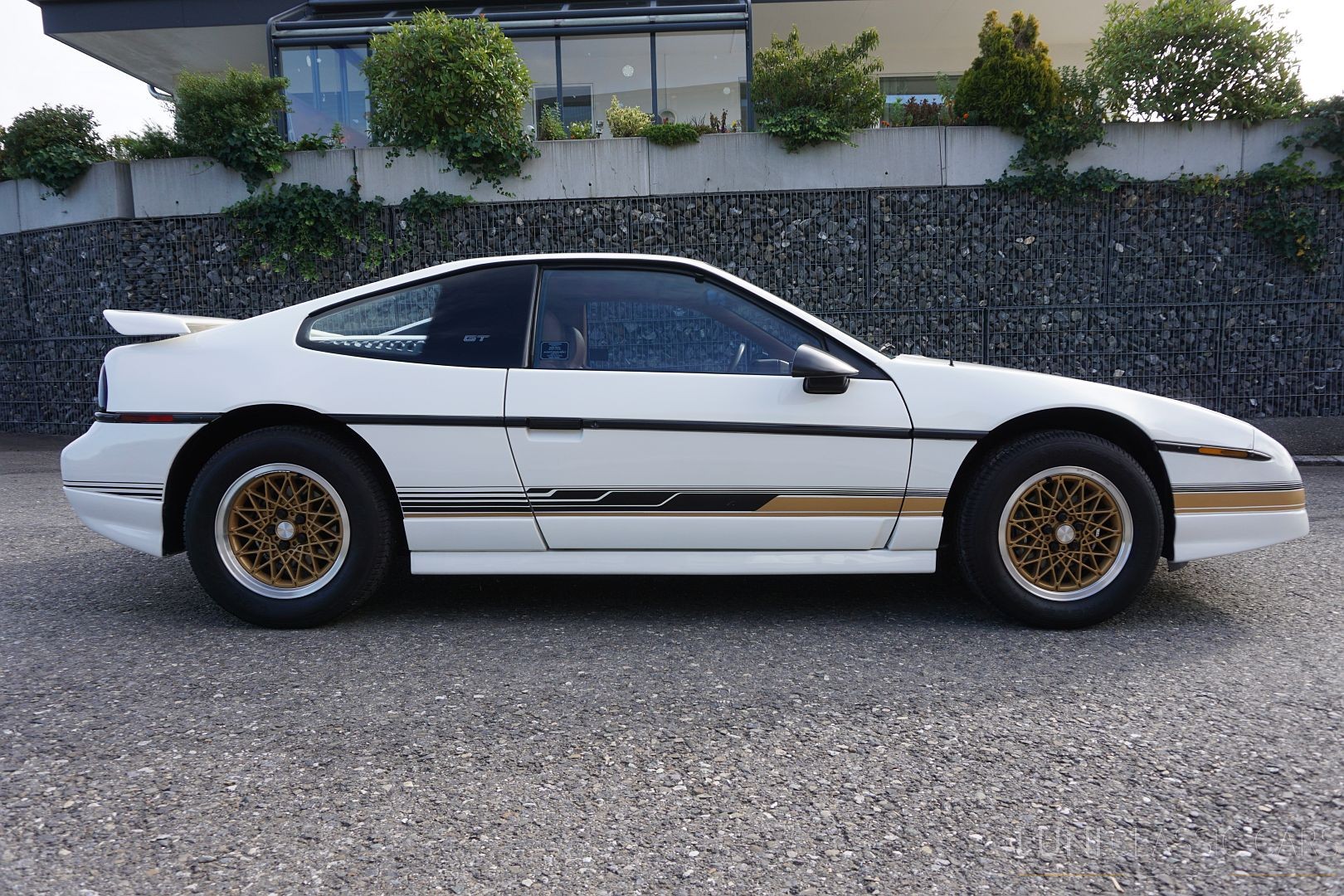 PONTIAC Fiero GT-image-7