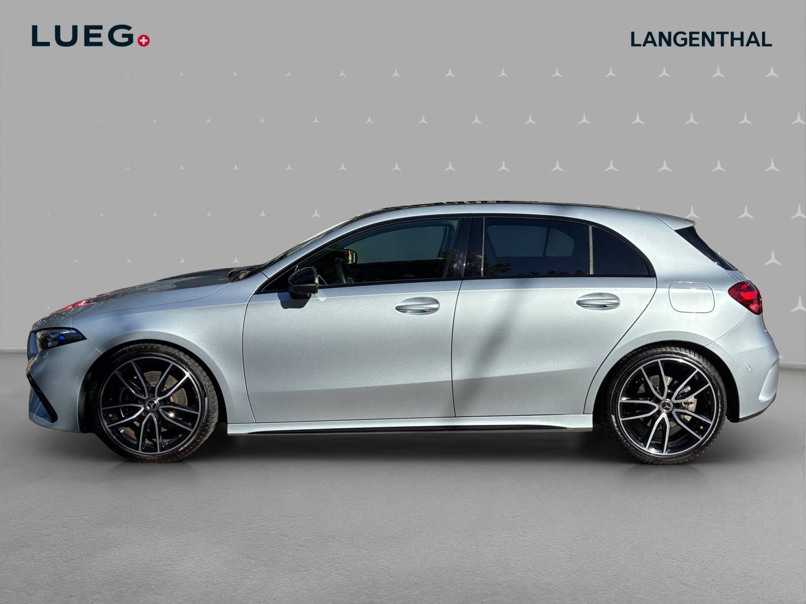 MERCEDES-BENZ A 220 4Matic 8G-DCT-image-1