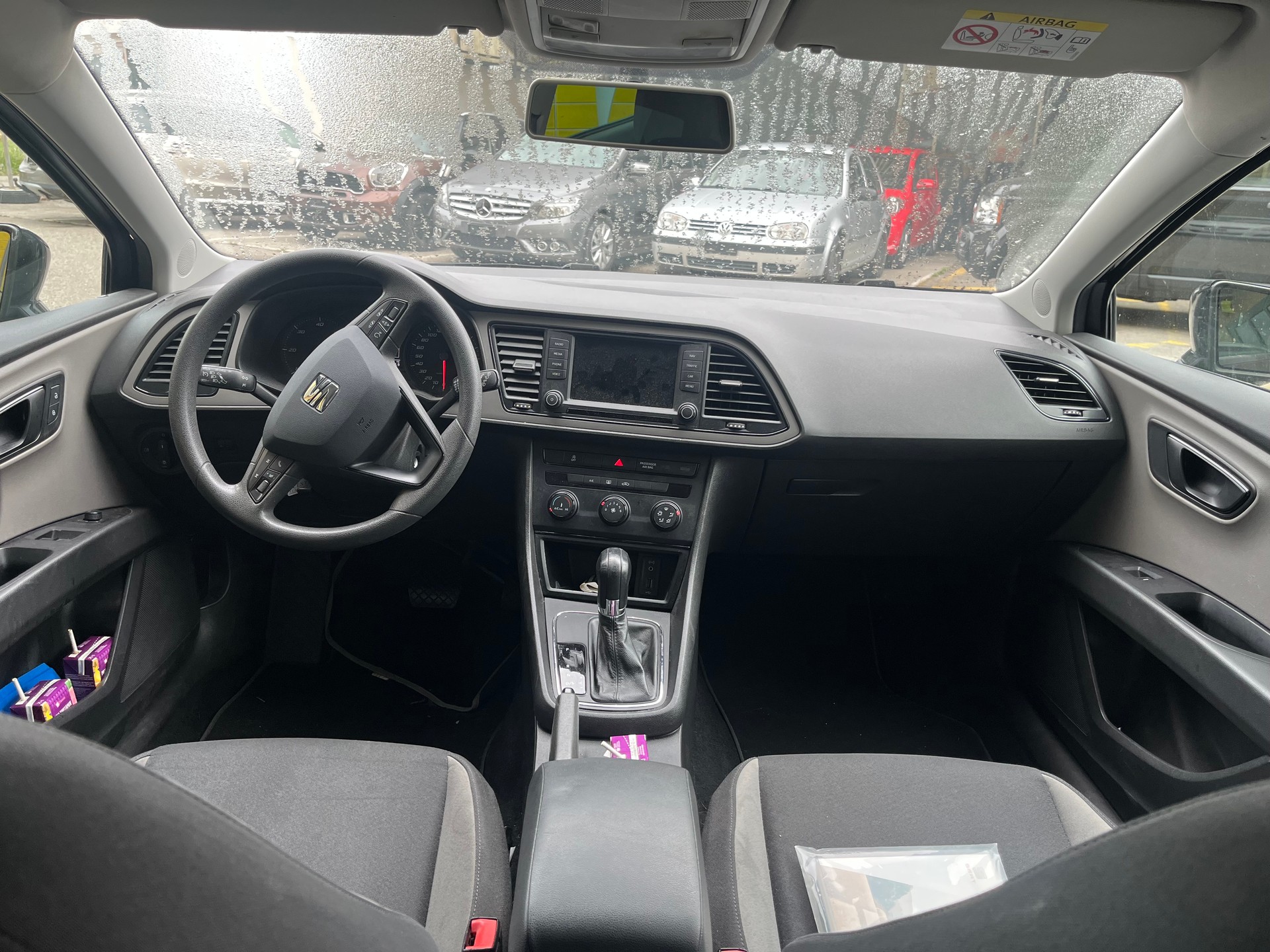 SEAT 1.6 TDI- Automat-image-4