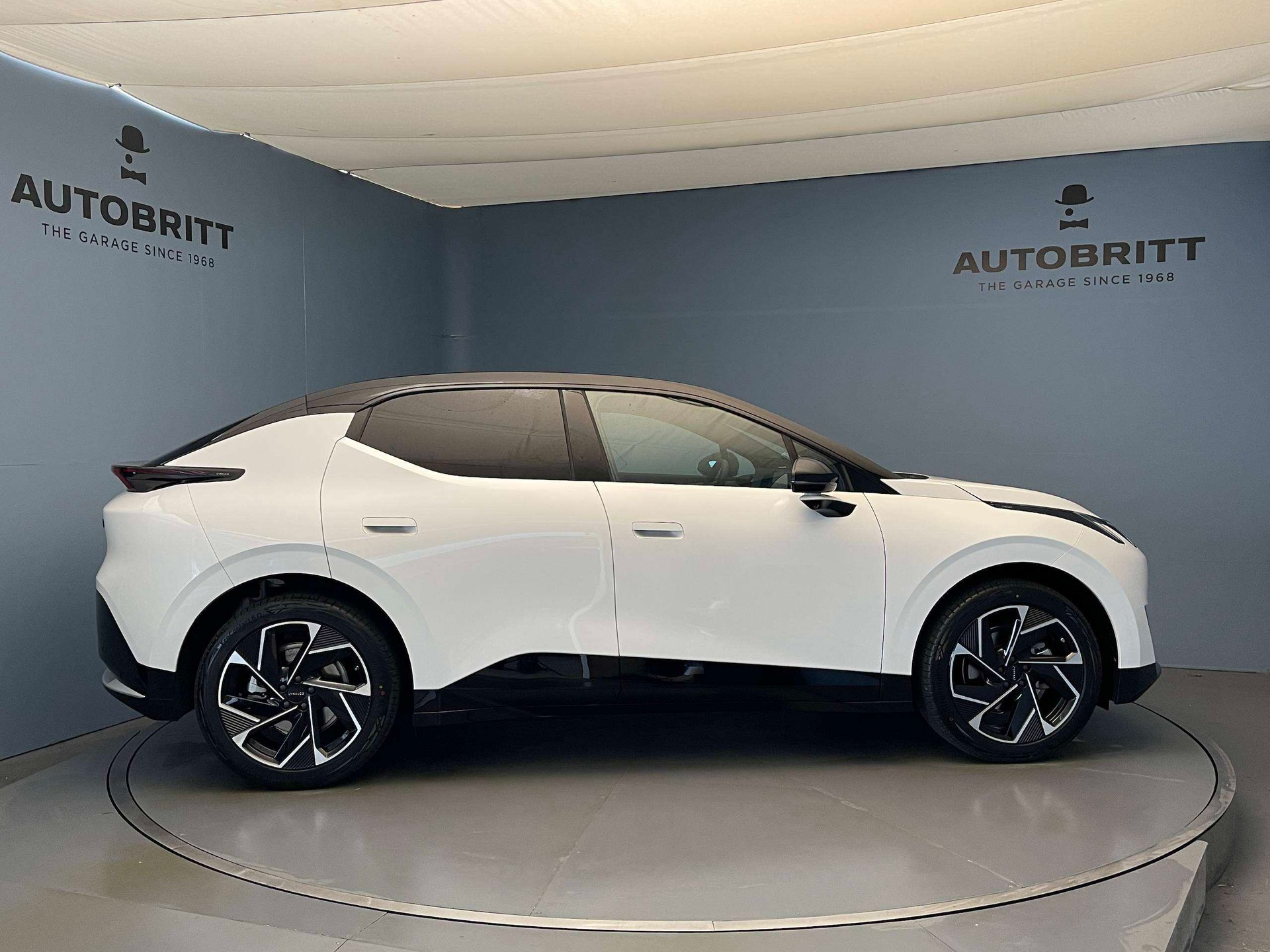 LYNK & CO 02 More-image-3