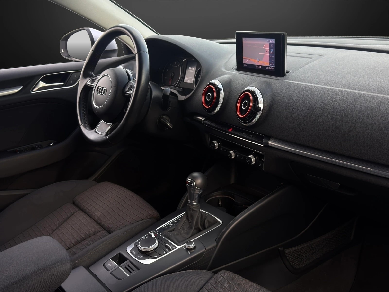 AUDI A3 Limousine 1.8 TFSI Ambition S-tronic mit 180 PS-image-9