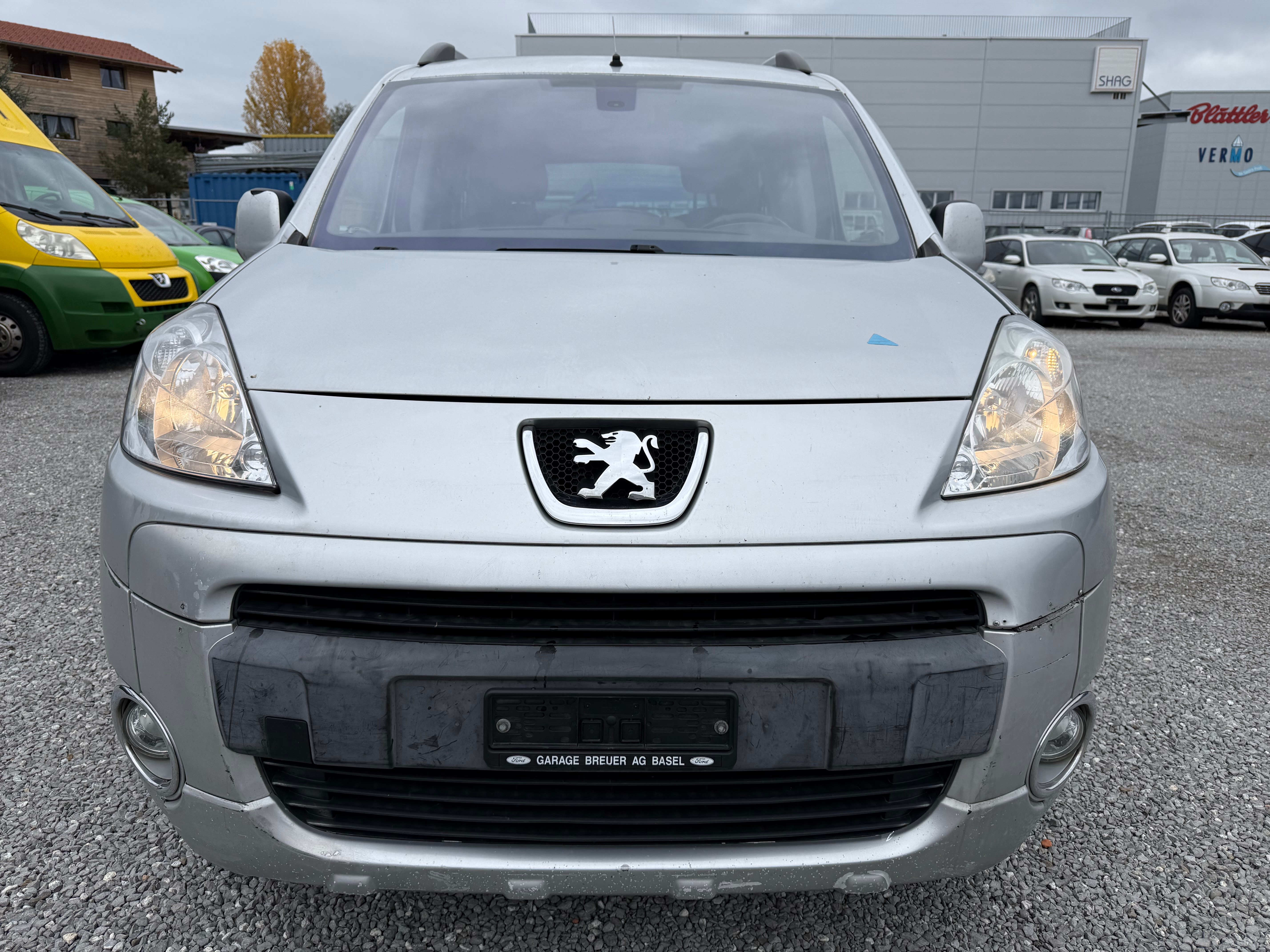 Car photo
