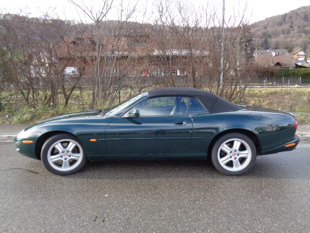 JAGUAR XKR S/C Convertible-image-1