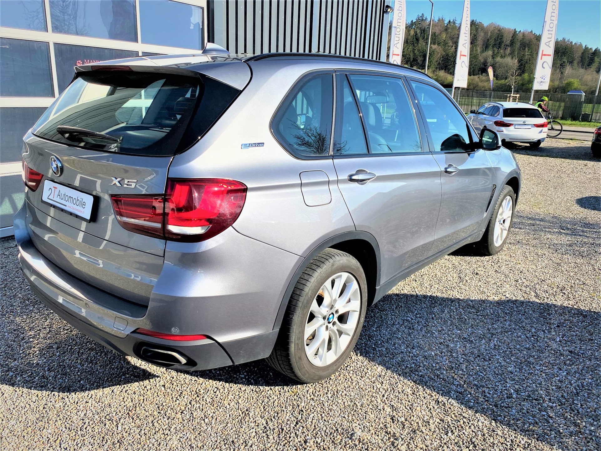 BMW X5 40e xDrive-image-14