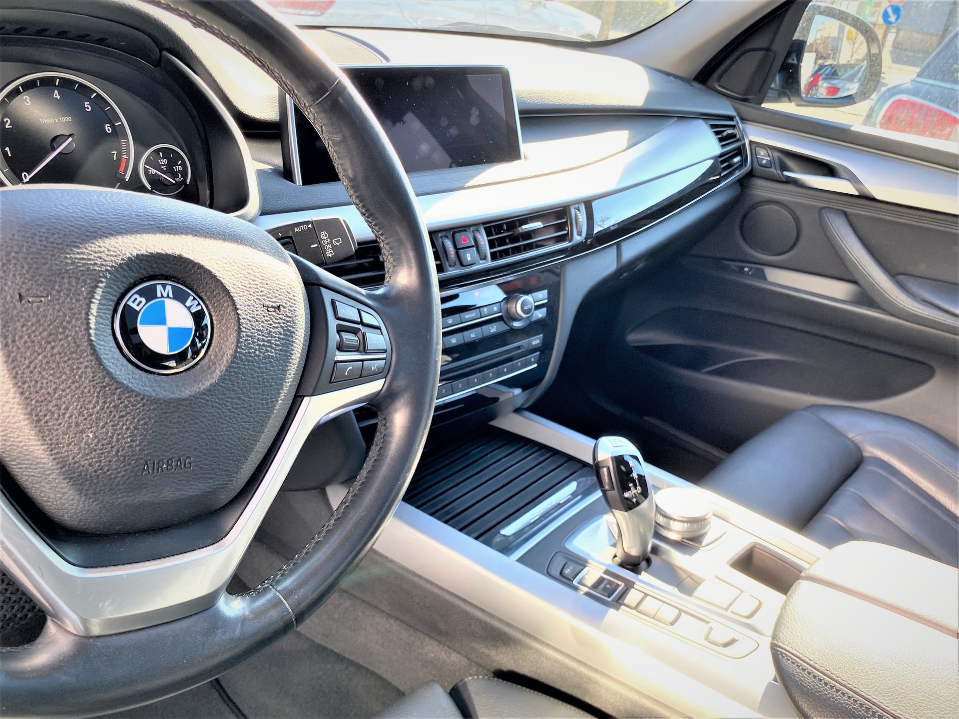 BMW X5 40e xDrive-image-4