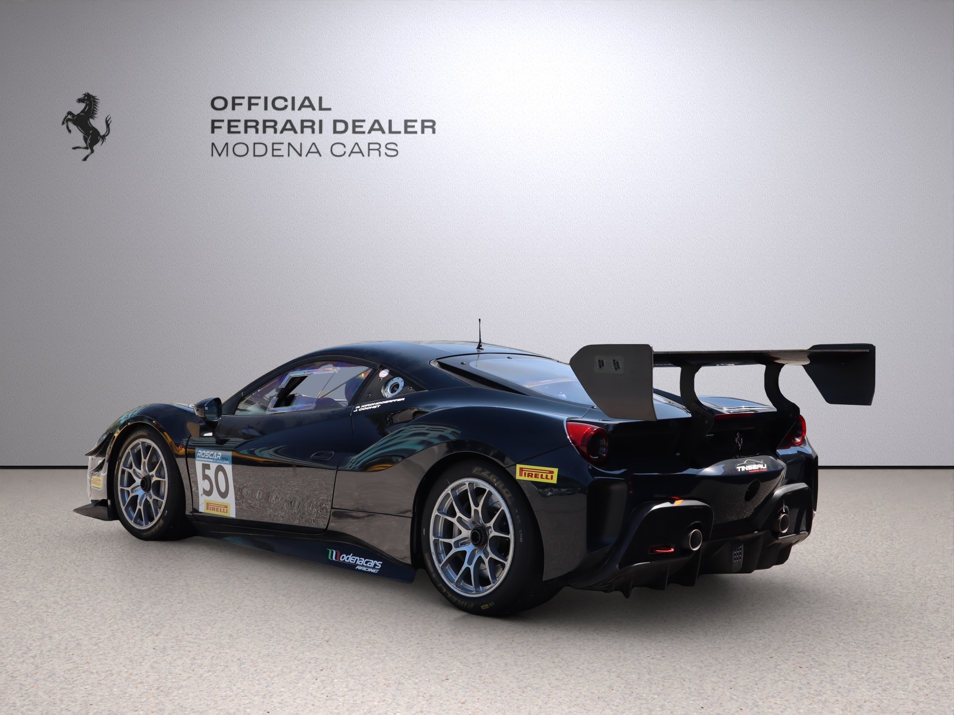 FERRARI 488 Challenge-image-8