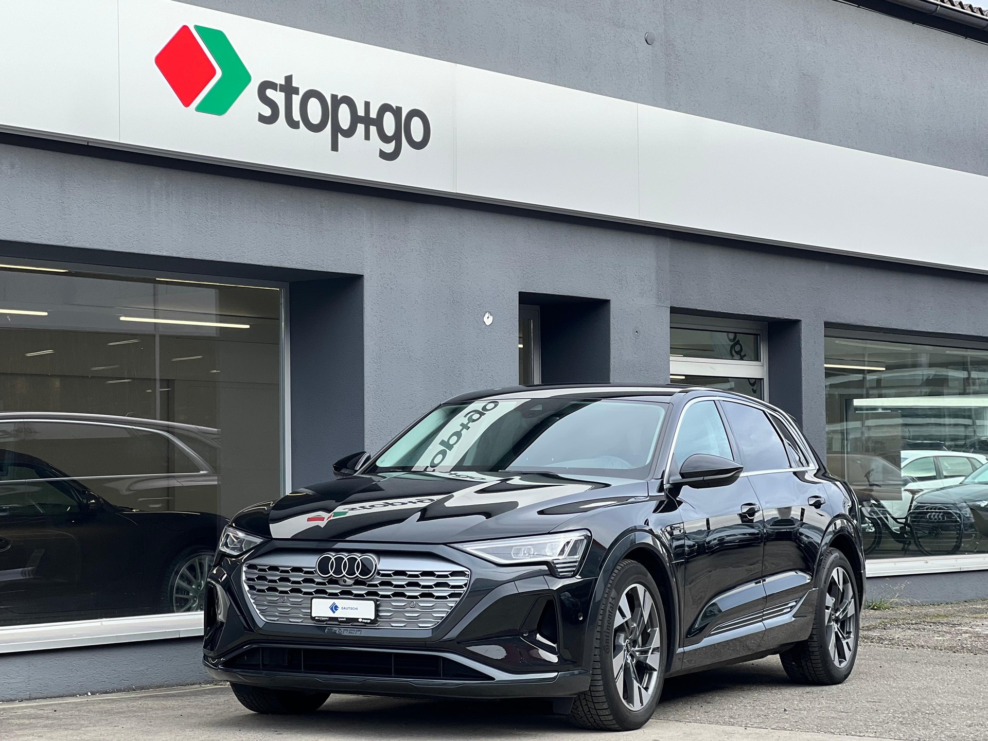AUDI Q8 55 e-tron advanced quattro-image-0