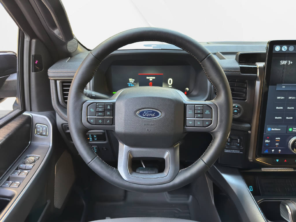 FORD F-150 Lightning DKab.Pick-up 98 kWh Lariat Launch Edition-image-5