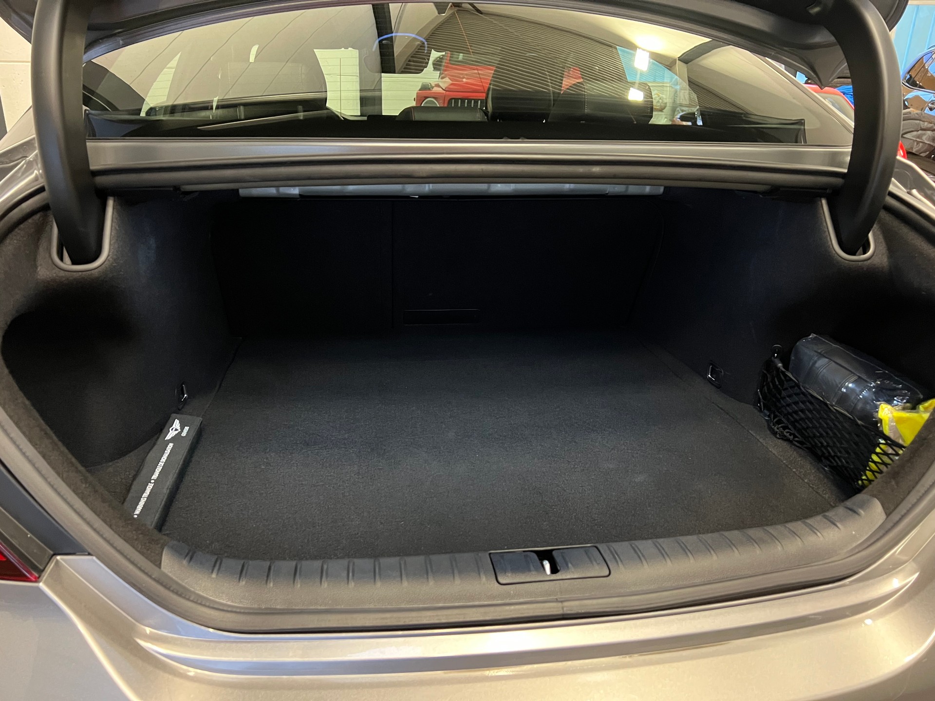 GENESIS G70 2.0 TGDI Sport AT8 AWD-image-24