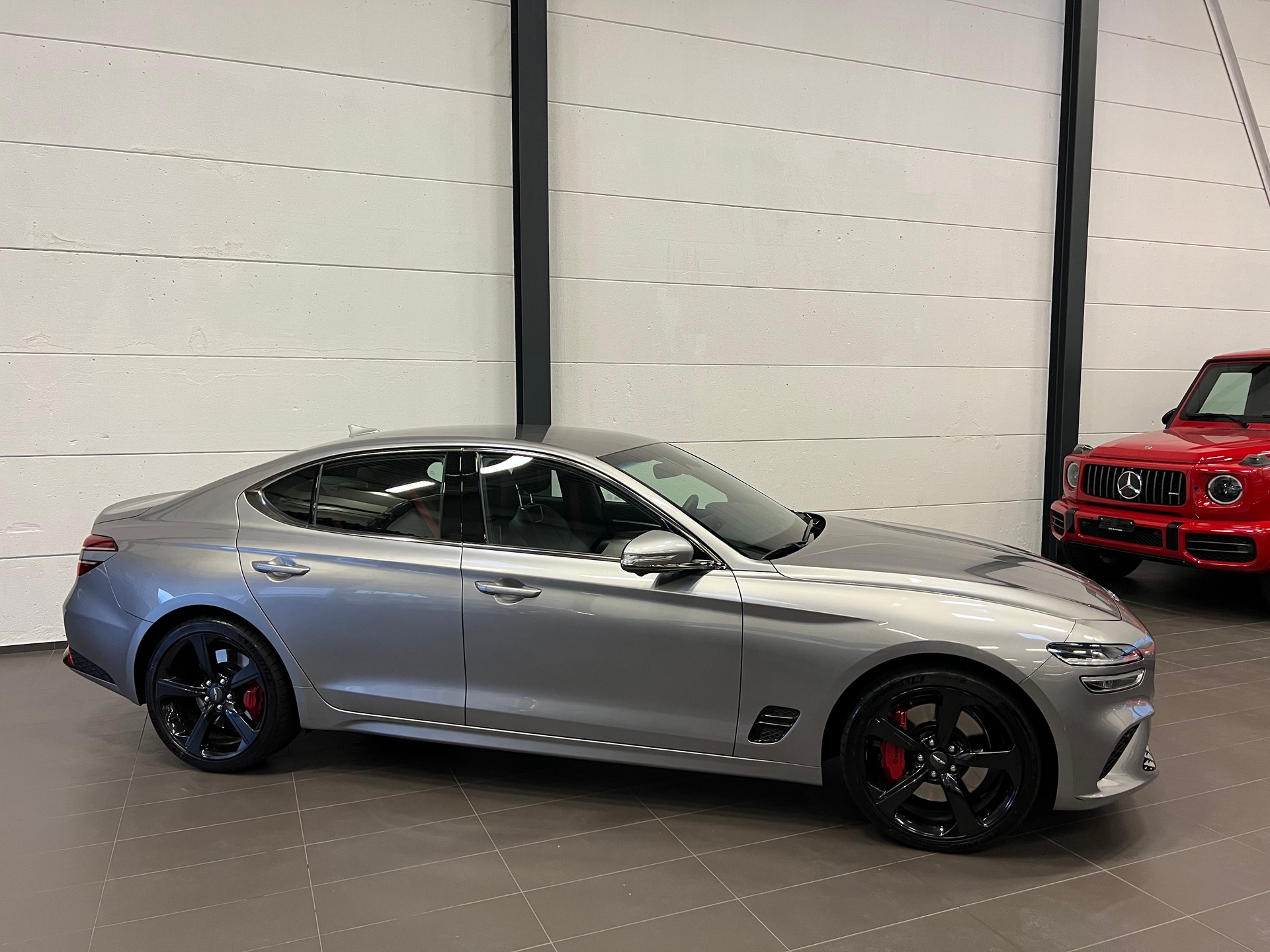 GENESIS G70 2.0 TGDI Sport AT8 AWD-image-5