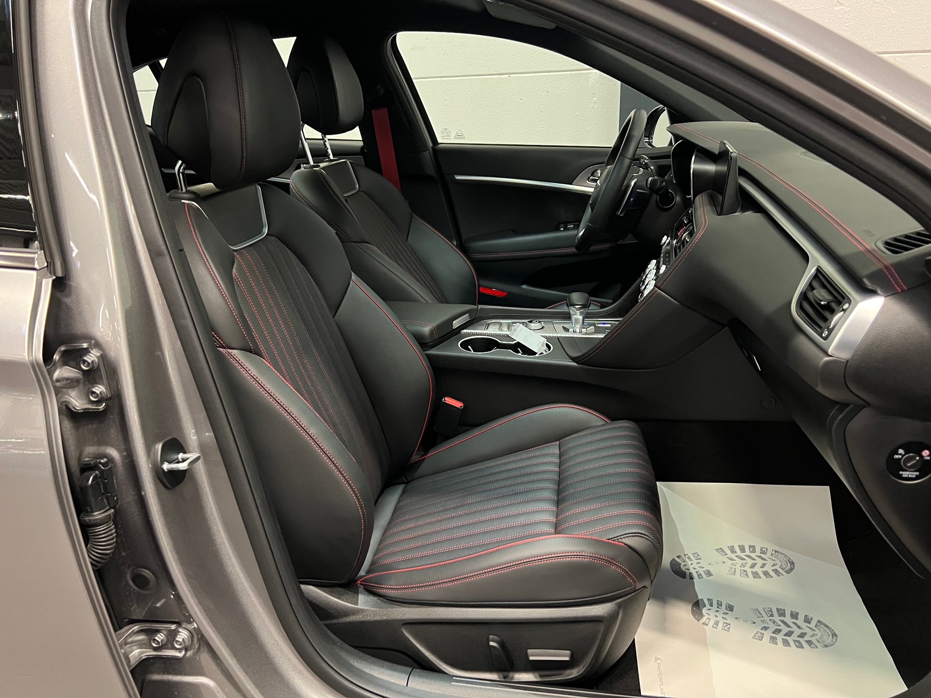 GENESIS G70 2.0 TGDI Sport AT8 AWD-image-20