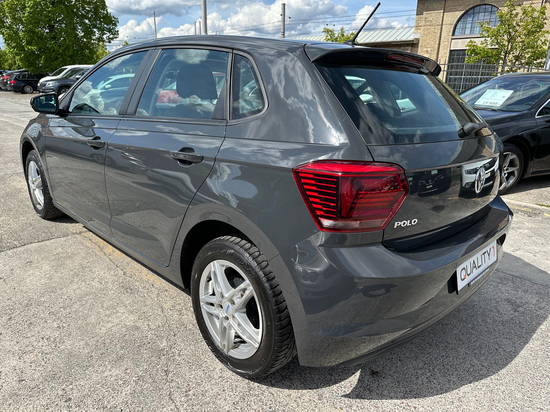 VW Polo 1.0 BMT Trendline-image-5