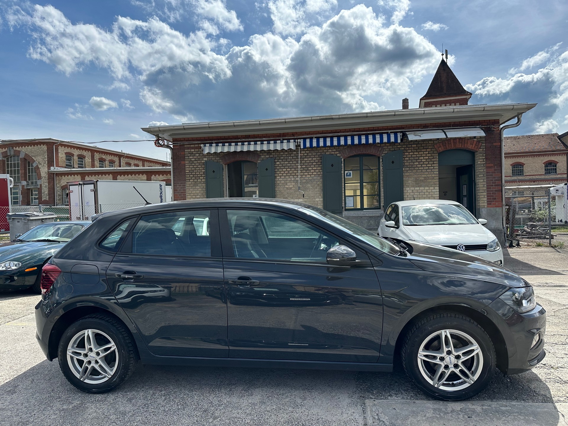 VW Polo 1.0 BMT Trendline-image-4