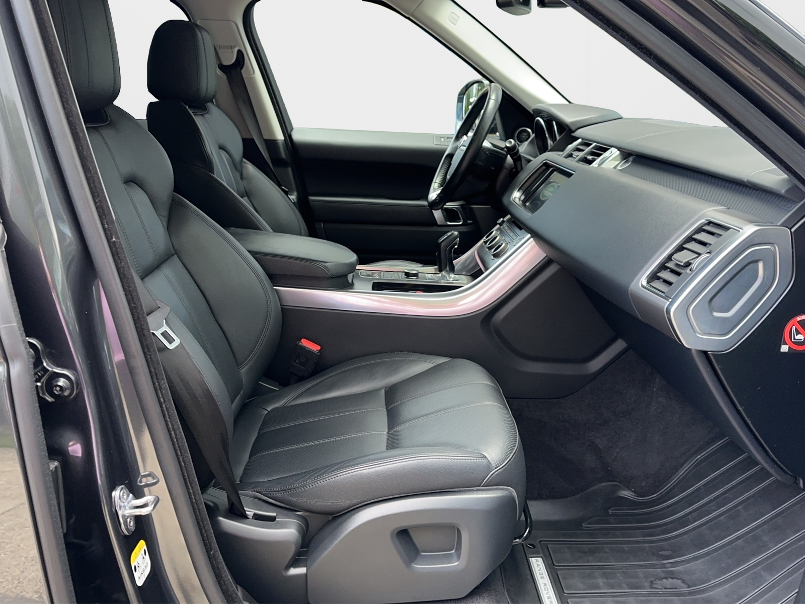 LAND ROVER Range Rover Sport 3.0 TDV6 SE Automatic-image-10