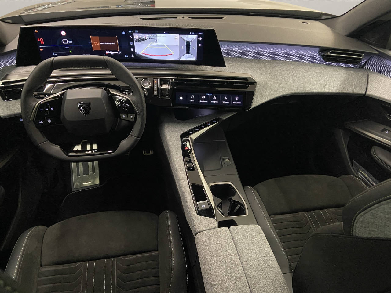 PEUGEOT 5008 1.2 Hybrid GT-image-5