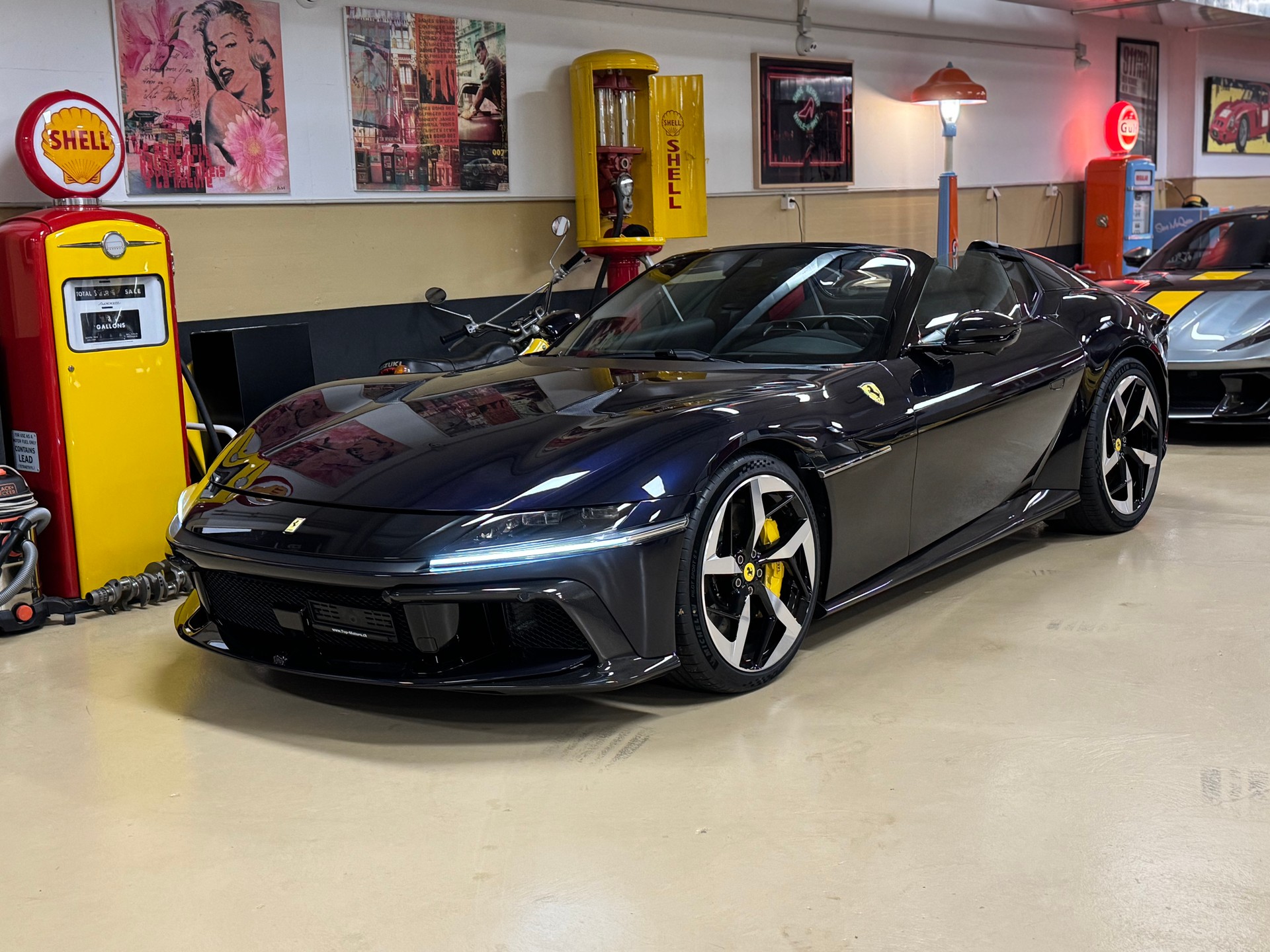 FERRARI 12 Cilindri-image-0