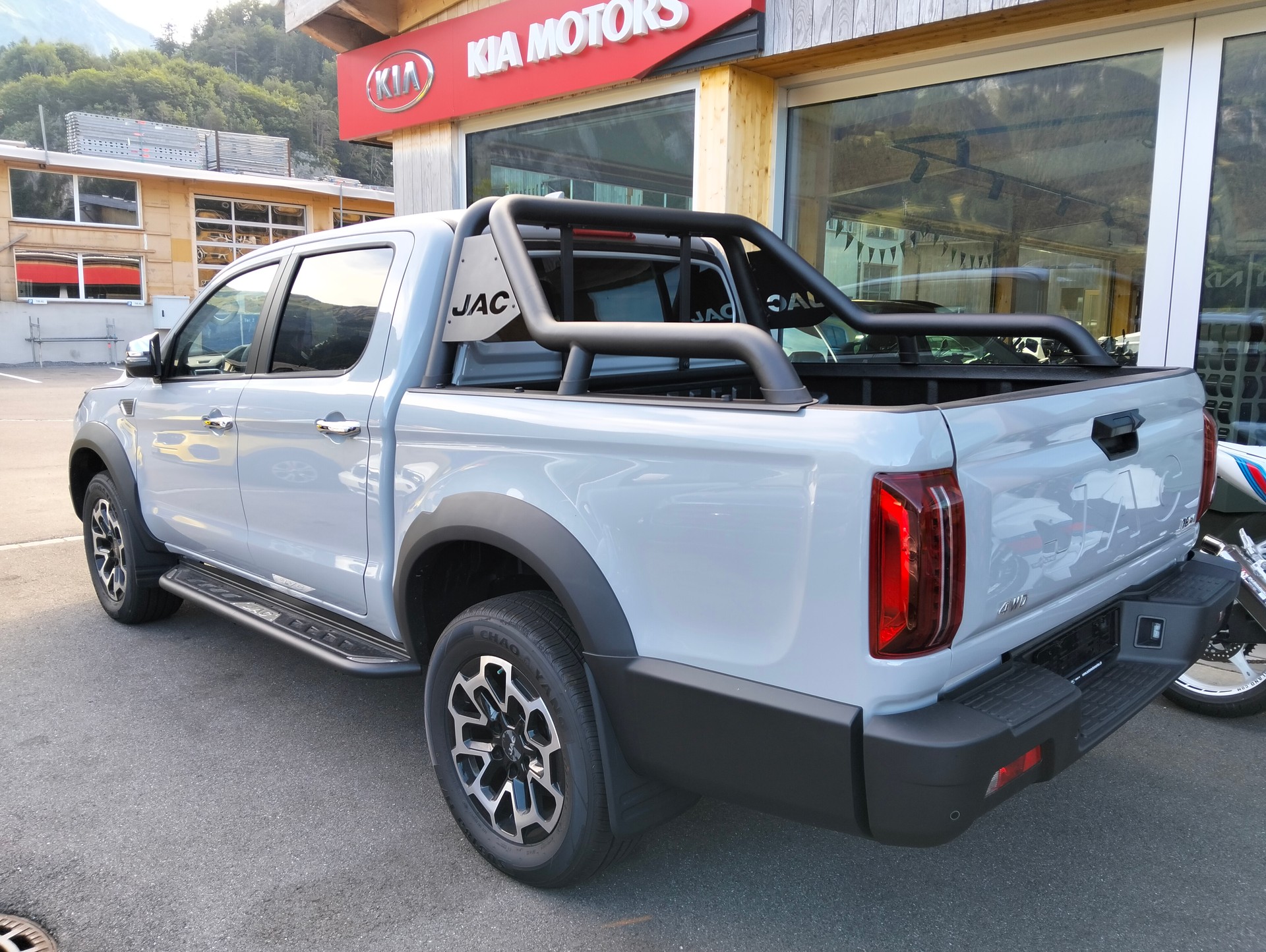 JAC T9EV 88kWh Advance 4x4-image-5