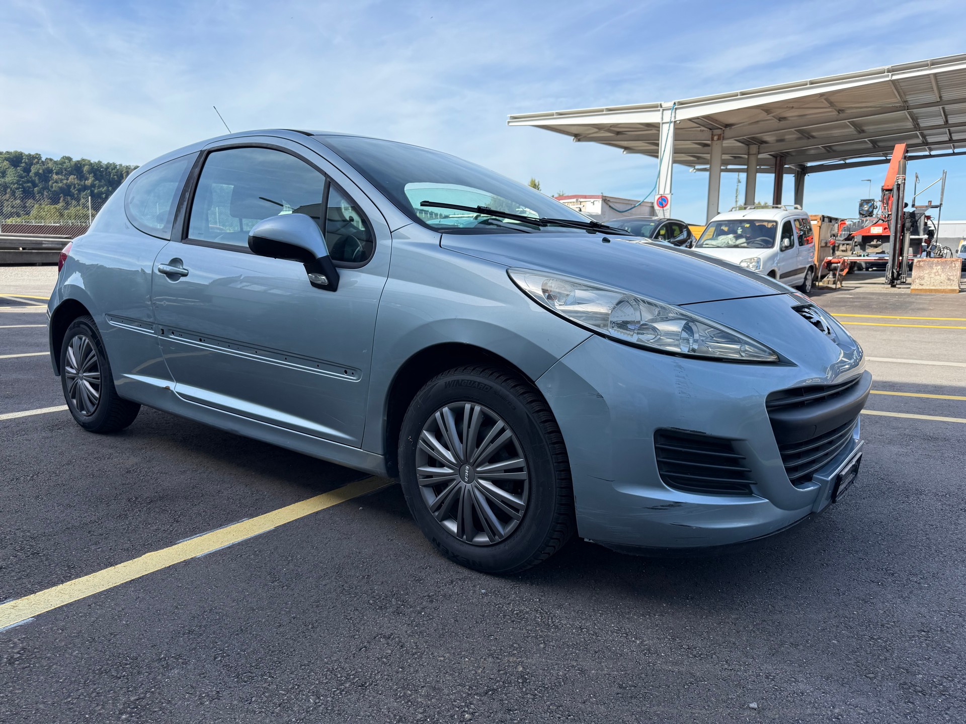 PEUGEOT 207 1.4 Urban-image-1