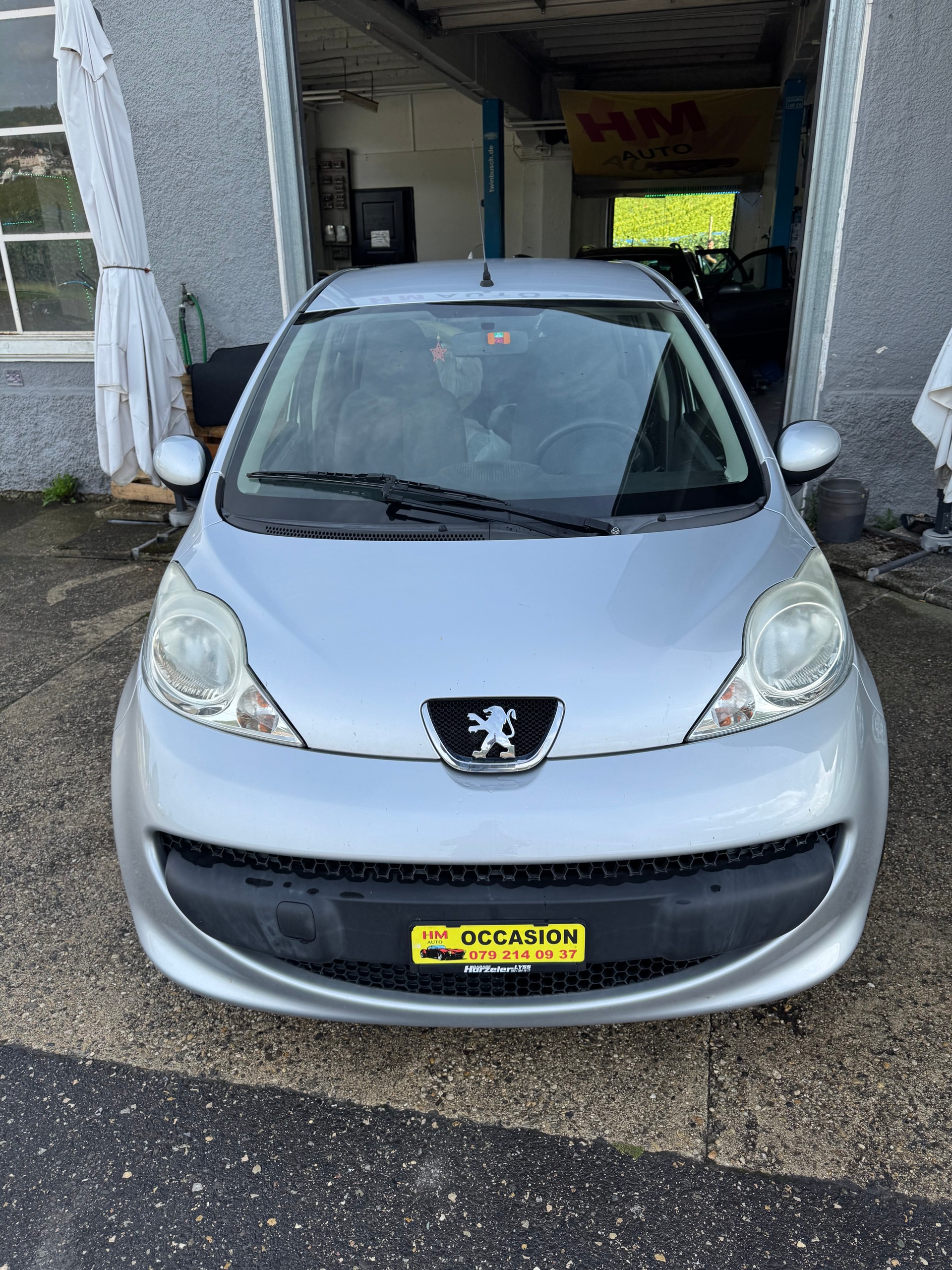 PEUGEOT 107 1.0 Trendy-image-0