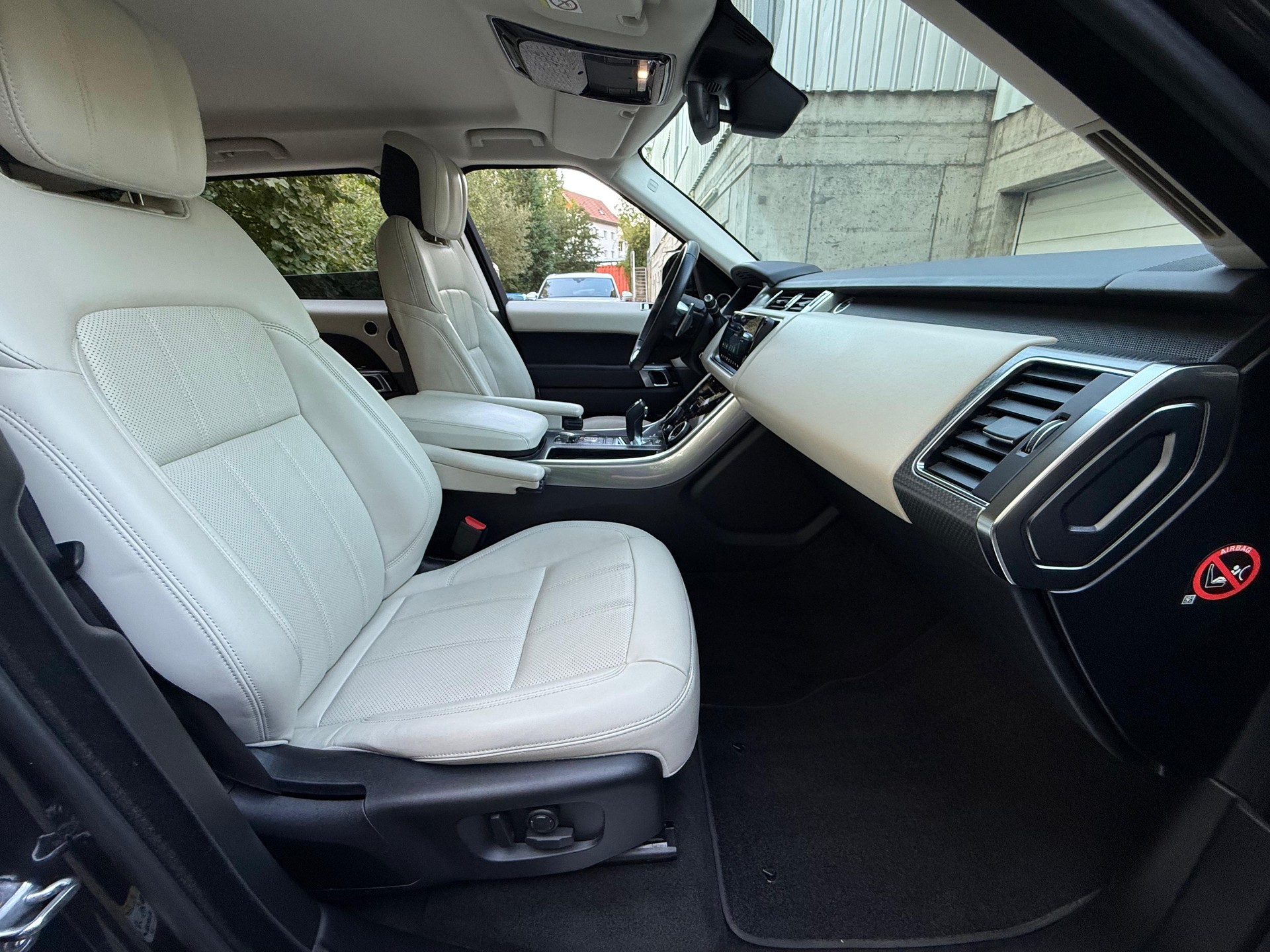 LAND ROVER Range Rover Sport 3.0 V6 S/C HSE Dynamic Automatic-image-14