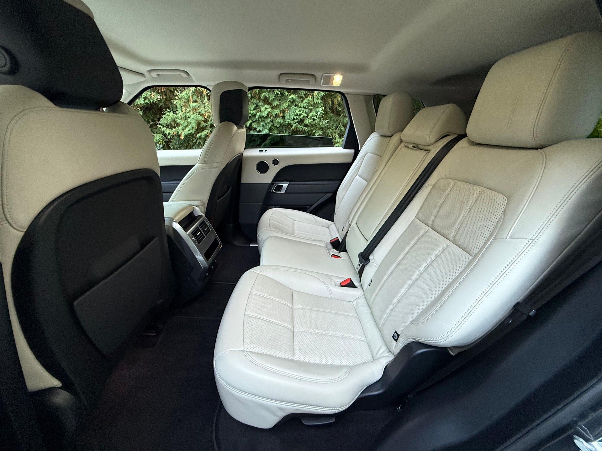 LAND ROVER Range Rover Sport 3.0 V6 S/C HSE Dynamic Automatic-image-24