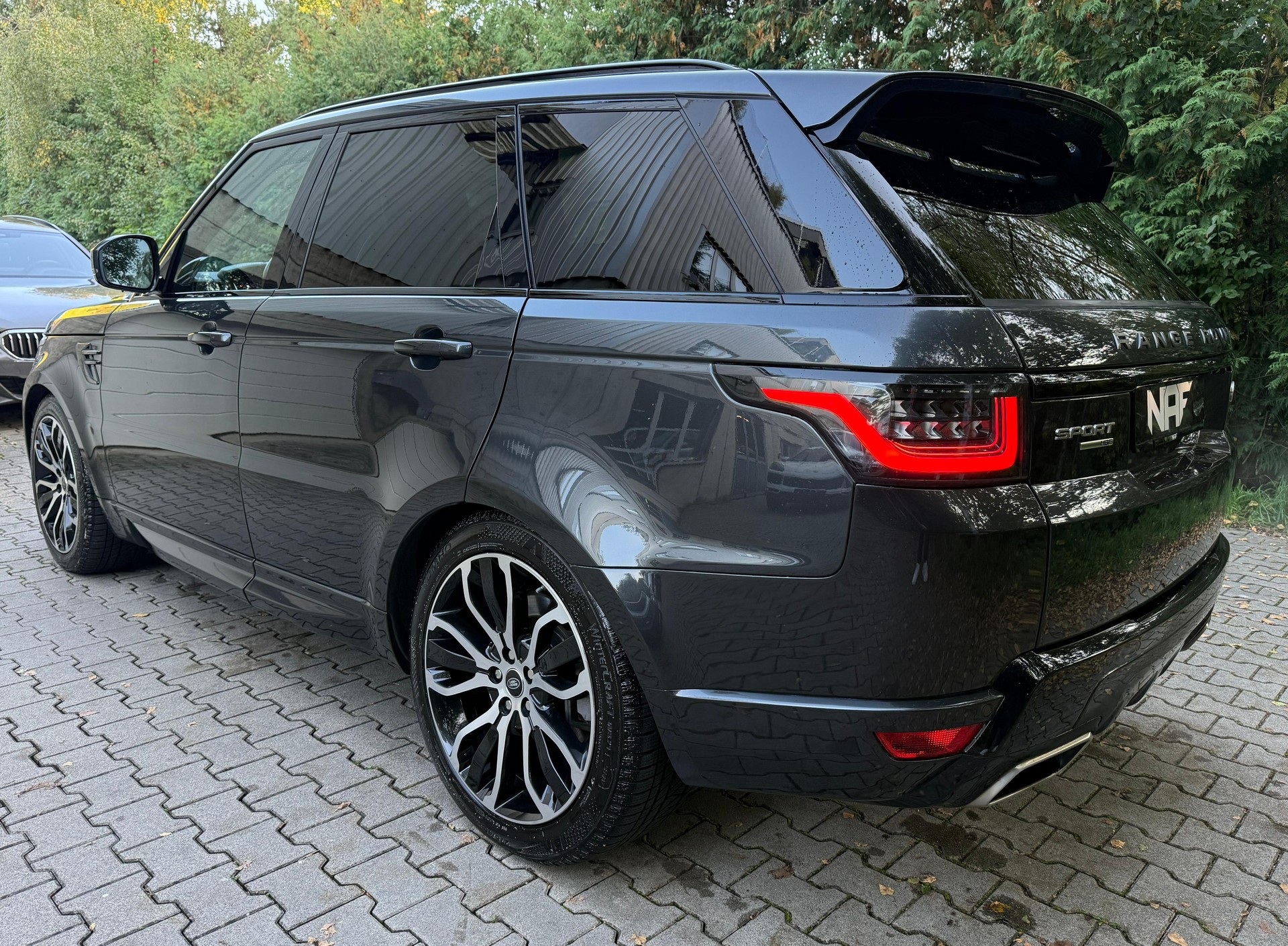 LAND ROVER Range Rover Sport 3.0 V6 S/C HSE Dynamic Automatic-showroom-element-2