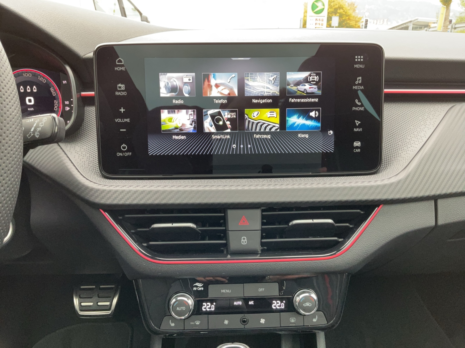 SKODA Kamiq 1.5 TSI Monte Carlo DSG-image-9