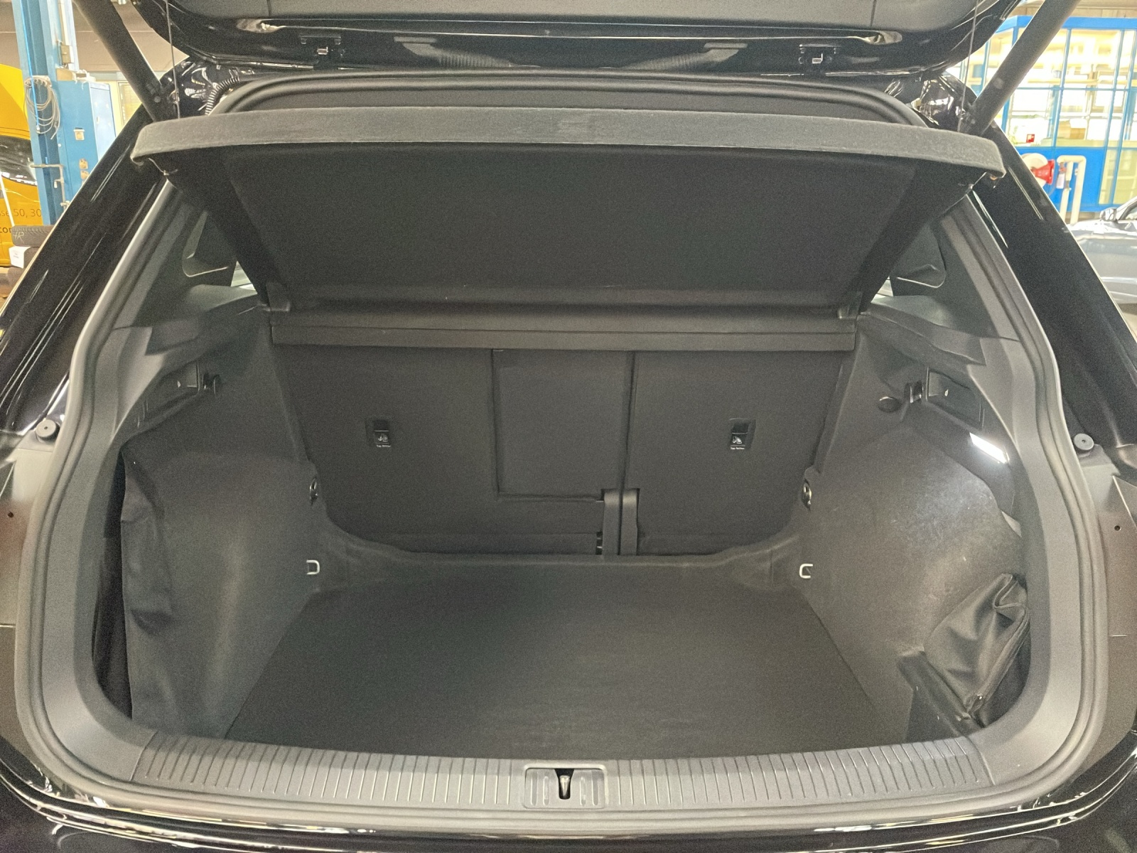 VW Tiguan 2.0 TDI SCR R-Line DSG-image-10