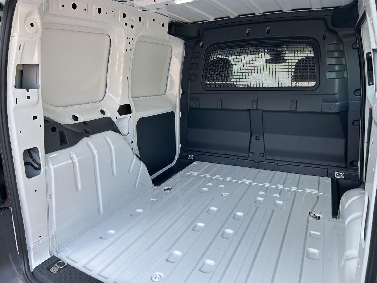 VW Caddy Cargo 1.5 TSI-image-13