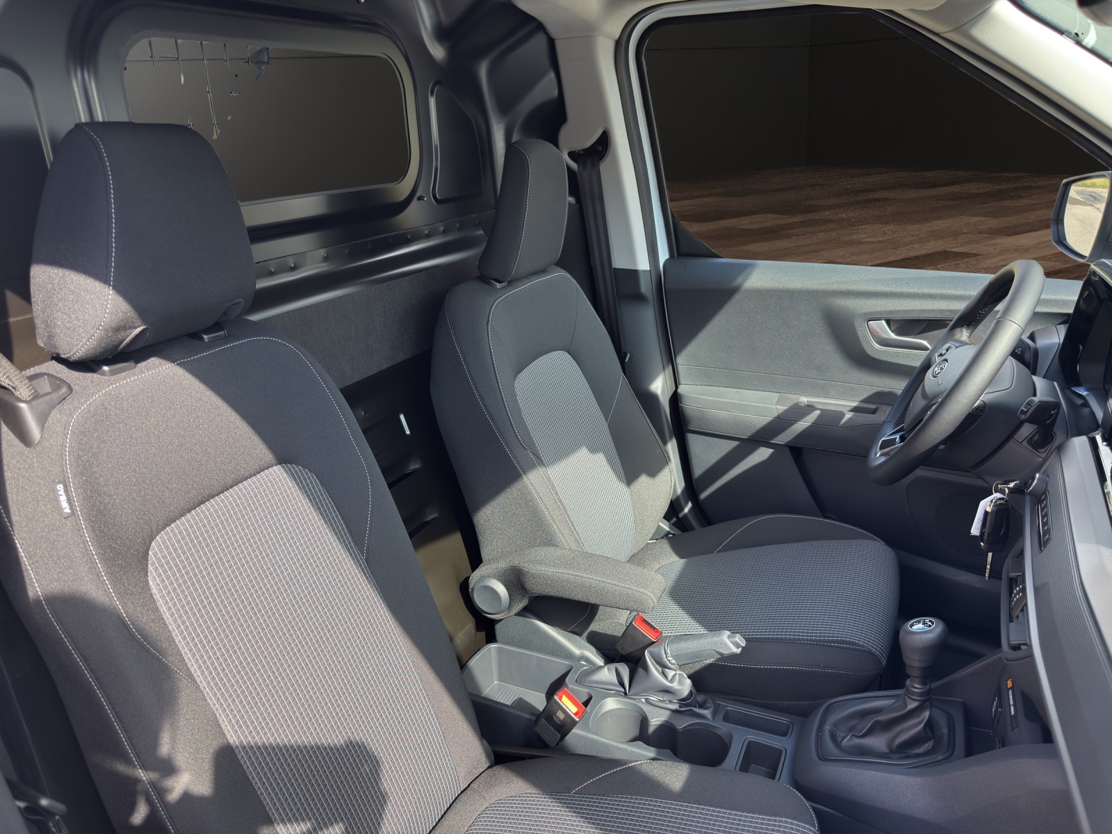 FORD Transit Courier Van 1.0 EcoBoost Trend-image-14