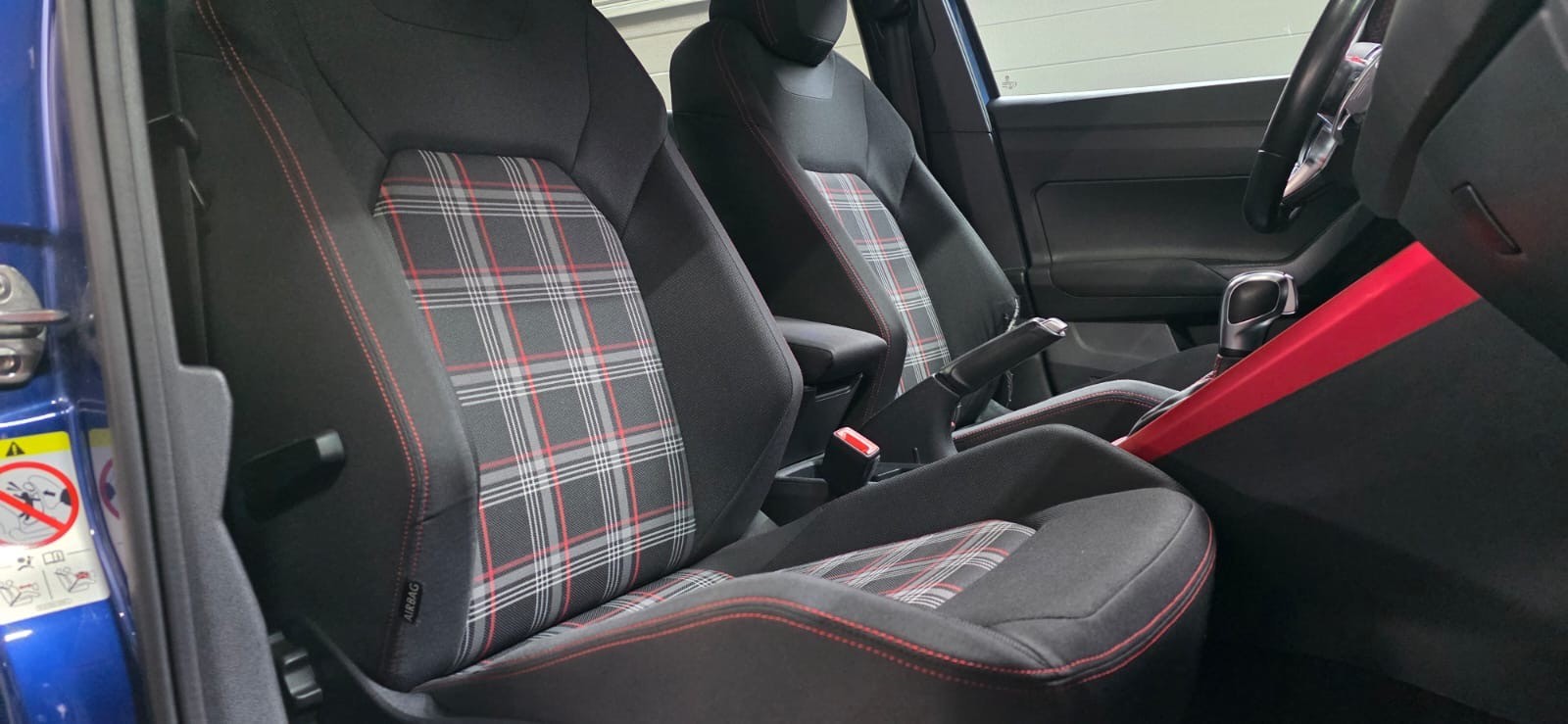 VW Polo 2.0 TSI GTI DSG *mit 251 PS *CH-Fahrzeug*-image-11