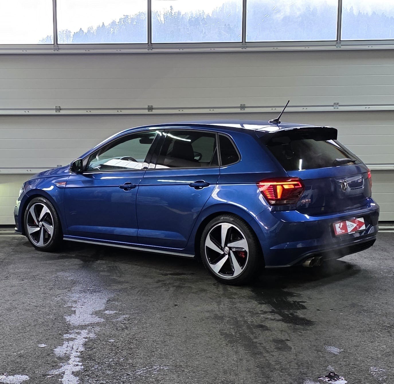 VW Polo 2.0 TSI GTI DSG *mit 251 PS *CH-Fahrzeug*-image-2