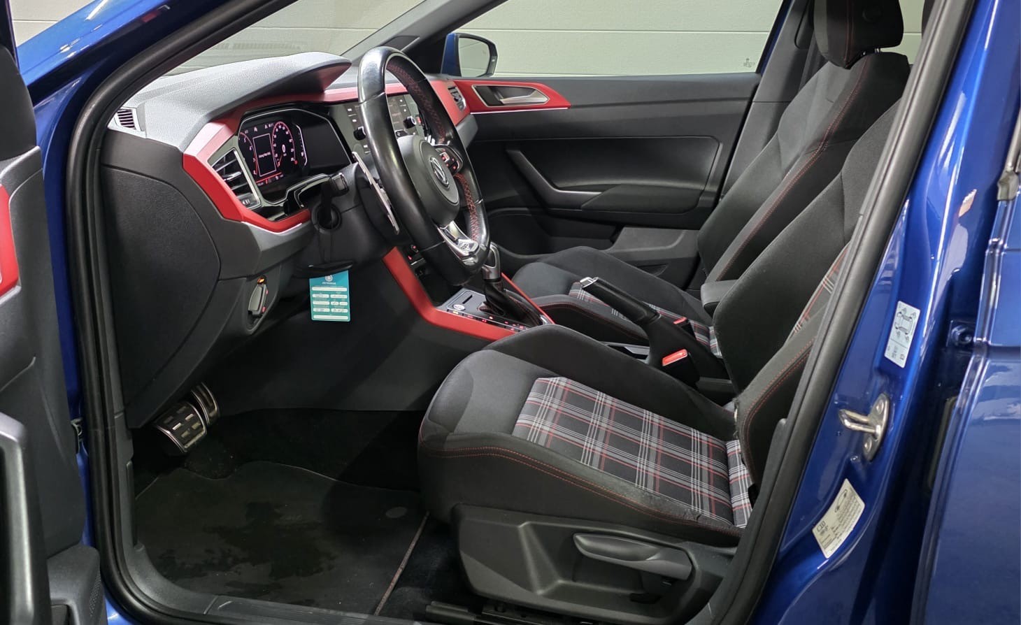 VW Polo 2.0 TSI GTI DSG *mit 251 PS *CH-Fahrzeug*-image-12