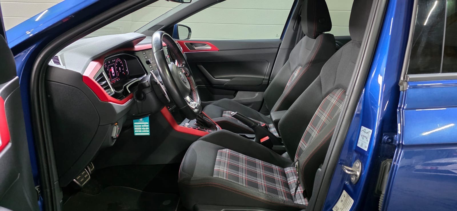 VW Polo 2.0 TSI GTI DSG *mit 251 PS *CH-Fahrzeug*-image-9