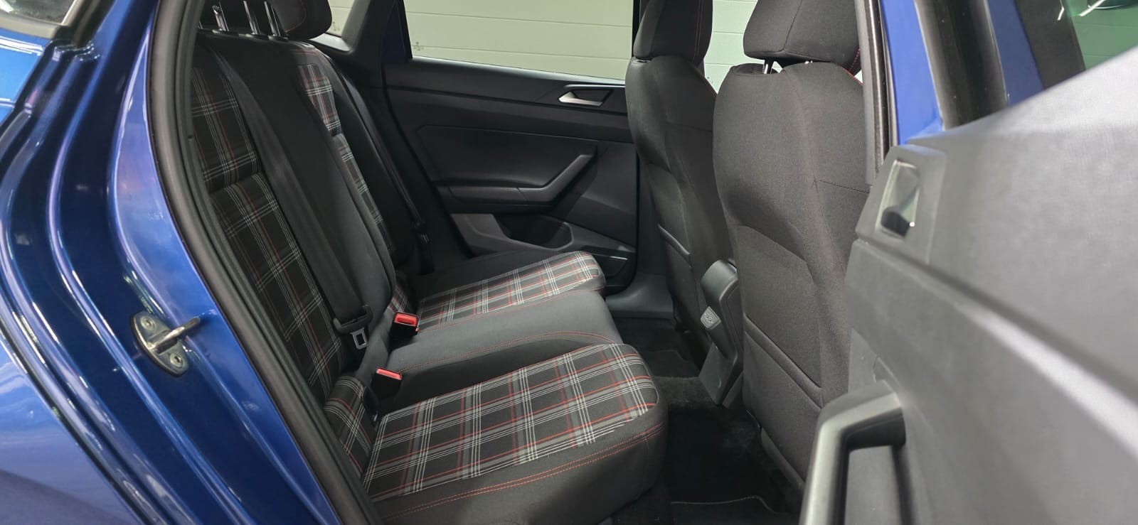VW Polo 2.0 TSI GTI DSG *mit 251 PS *CH-Fahrzeug*-image-25