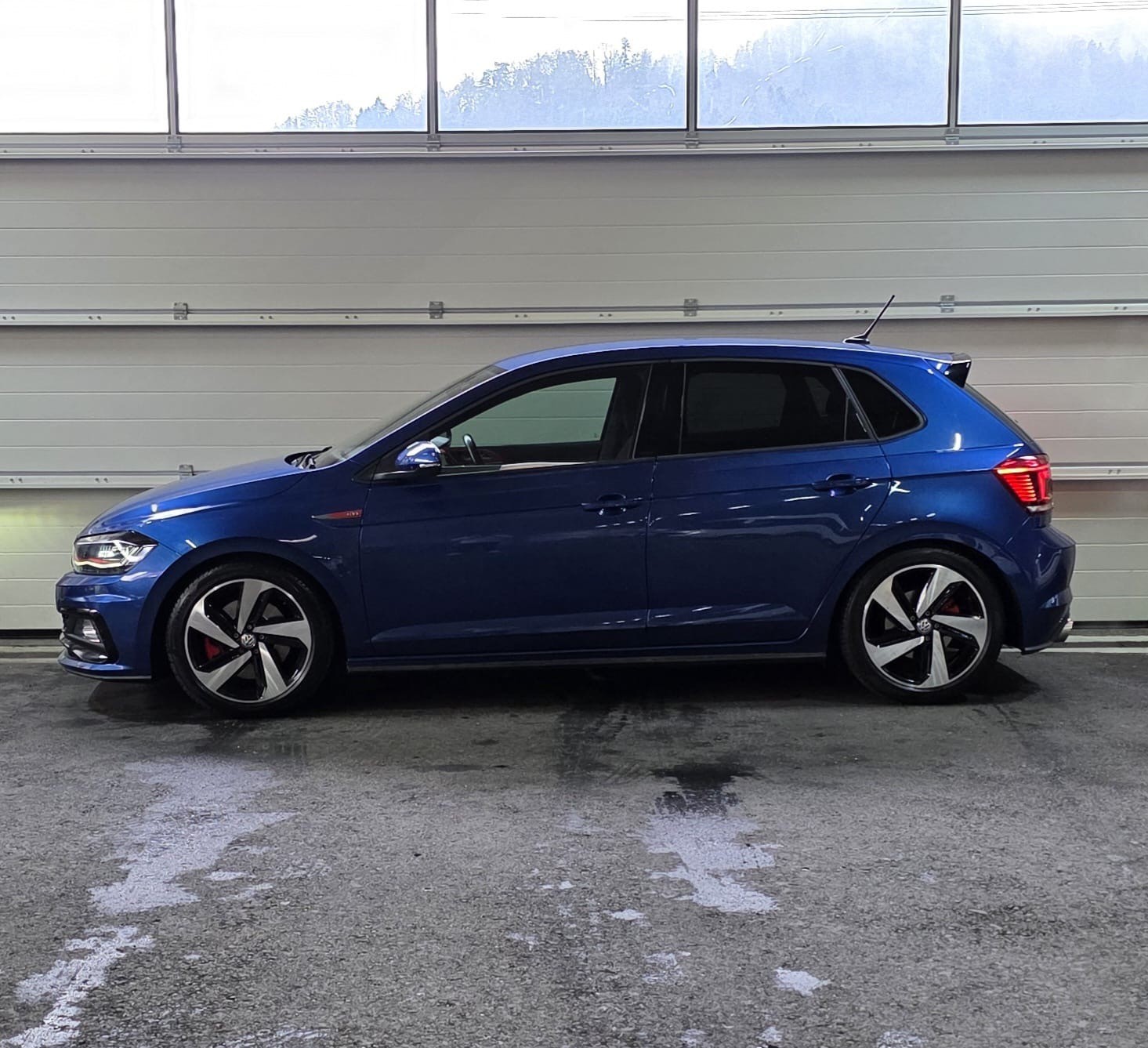 VW Polo 2.0 TSI GTI DSG *mit 251 PS *CH-Fahrzeug*-image-1
